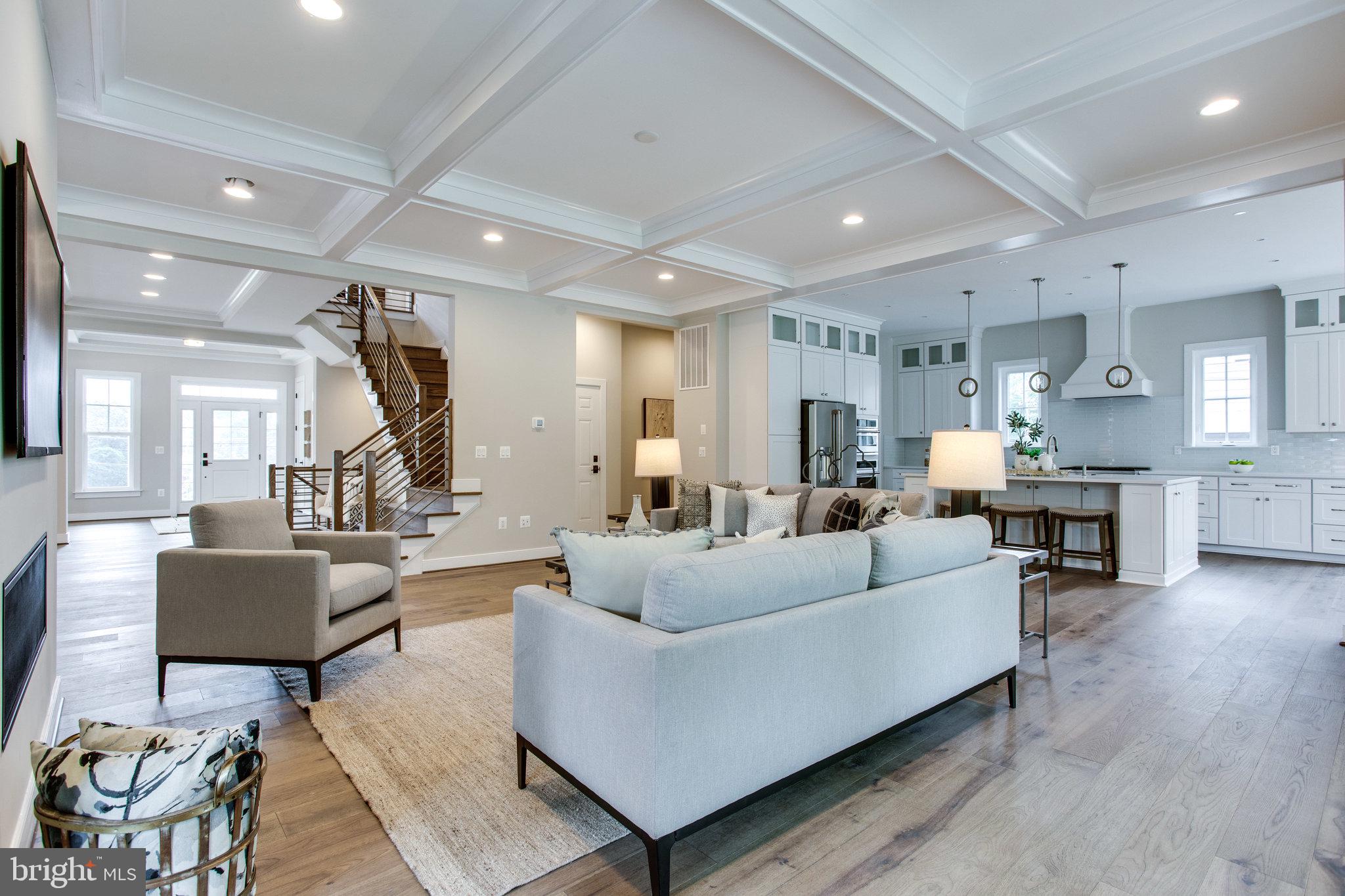 OVER LEE KNOLLS - Residential