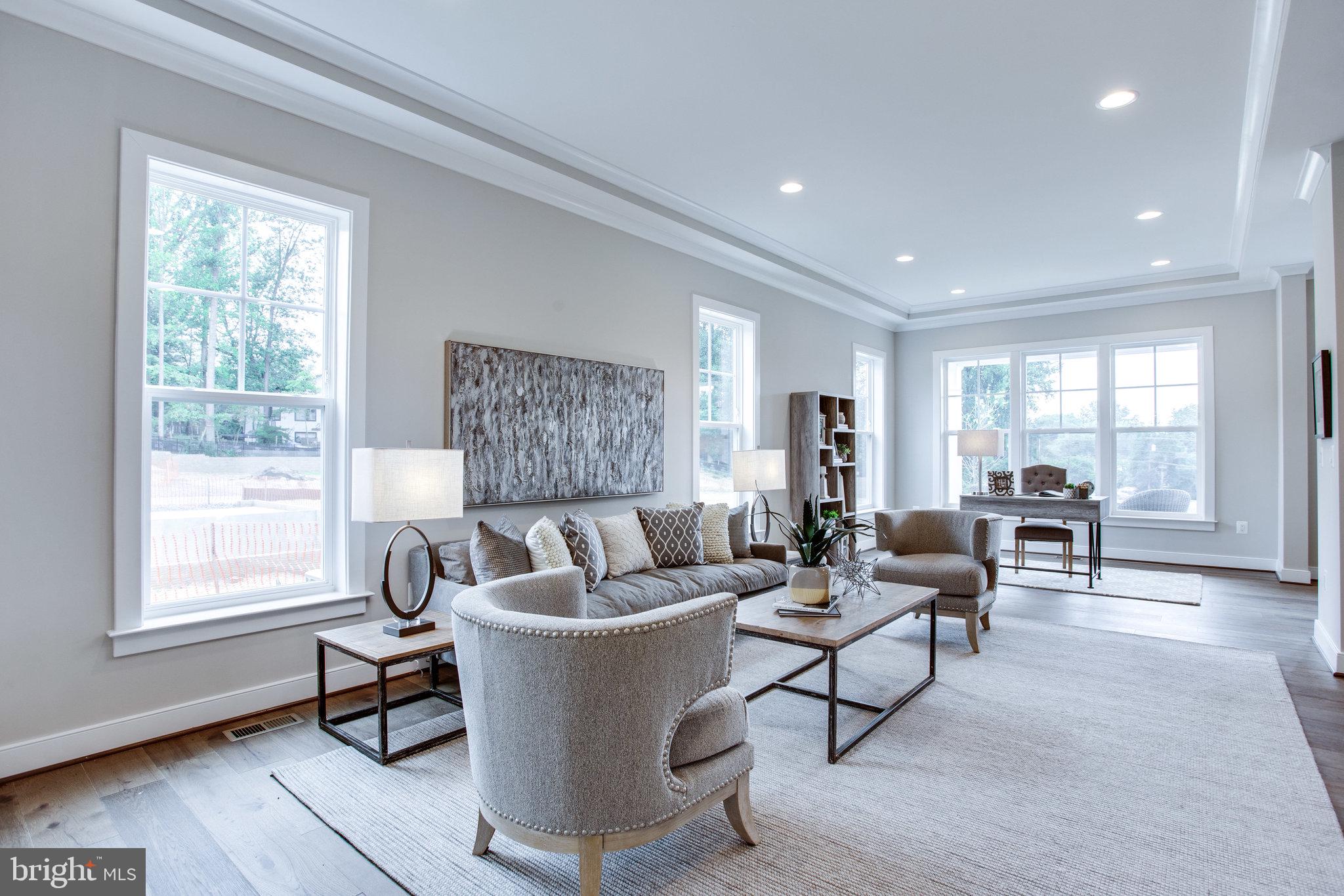 OVER LEE KNOLLS - Residential