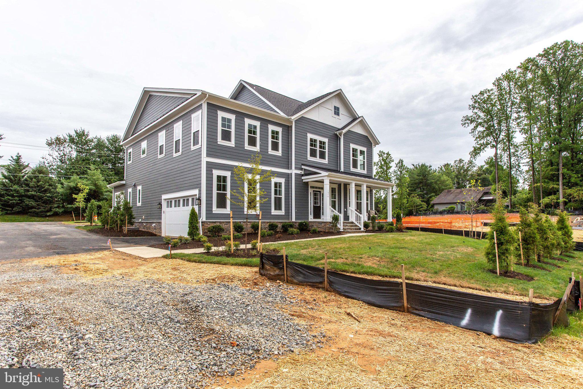 OVER LEE KNOLLS - Residential