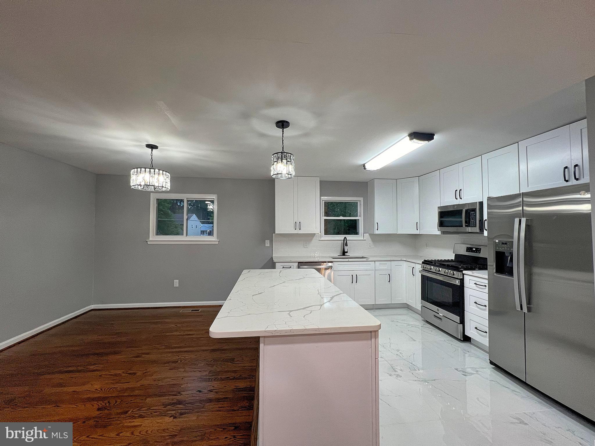 IMPERIAL GARDENS - Residential