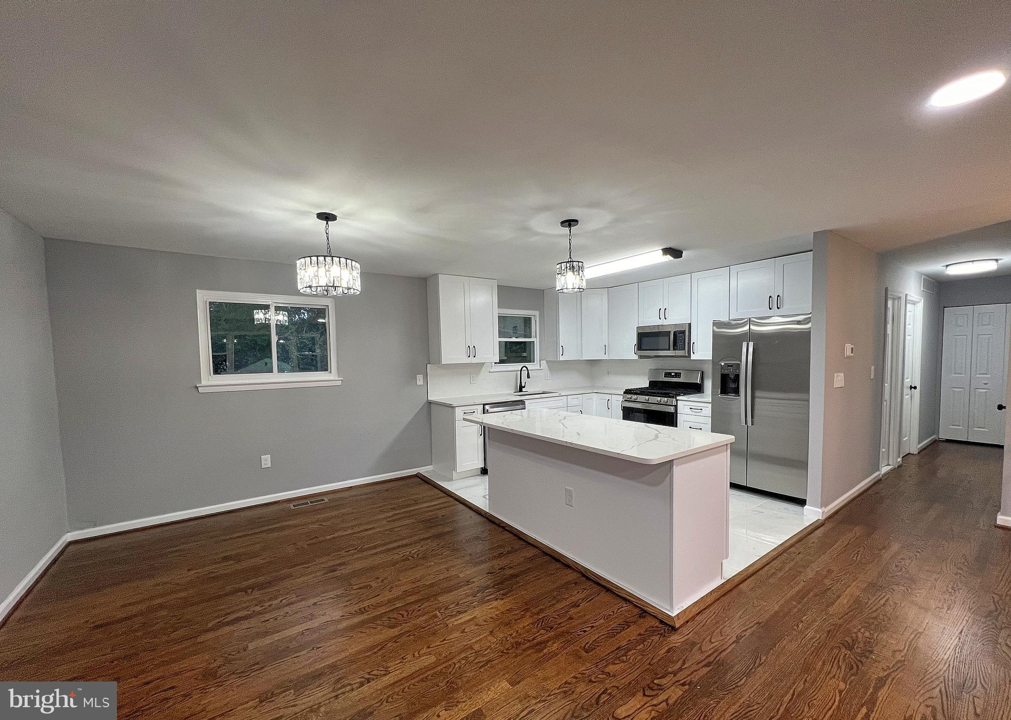 IMPERIAL GARDENS - Residential