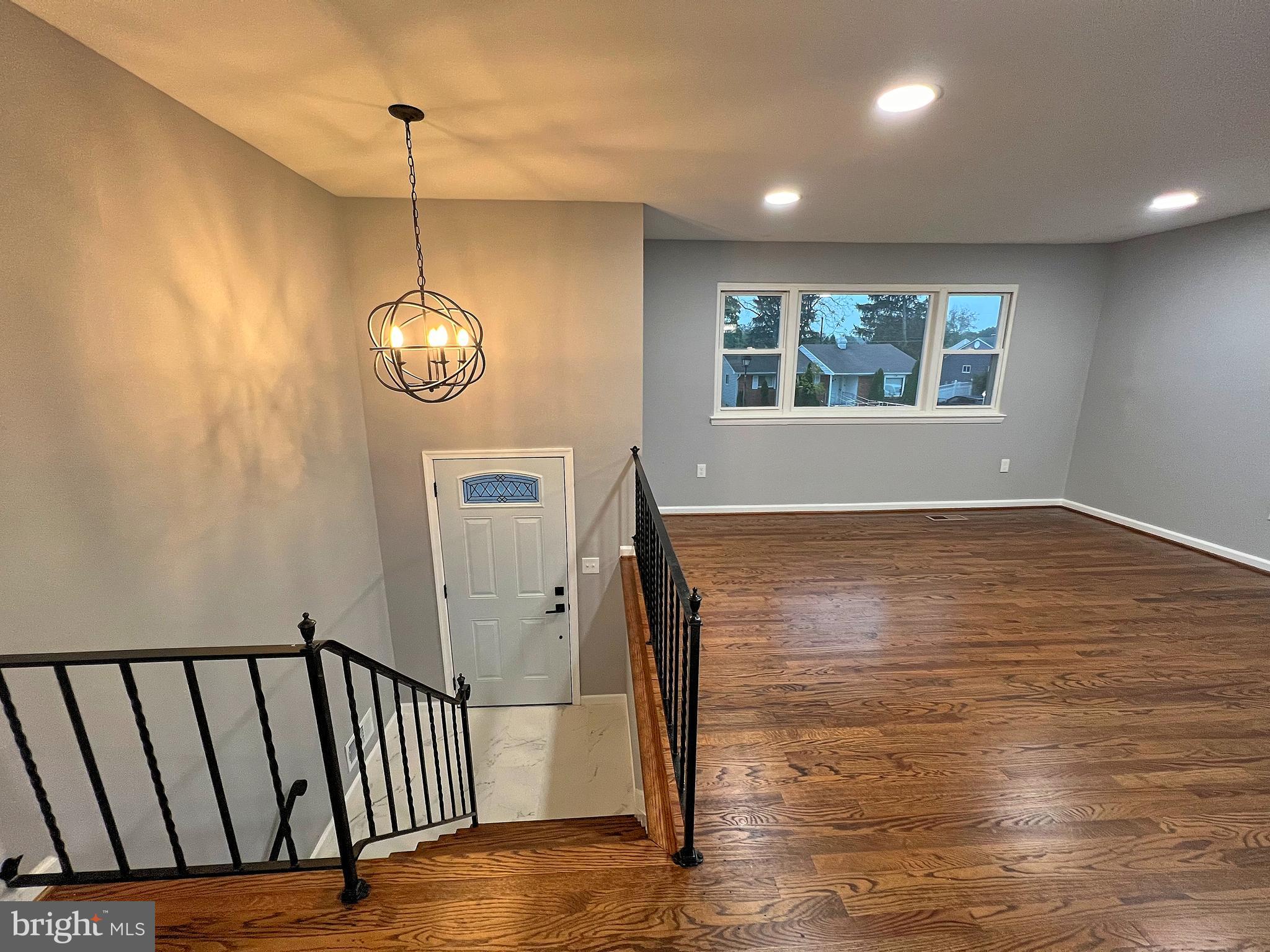 IMPERIAL GARDENS - Residential