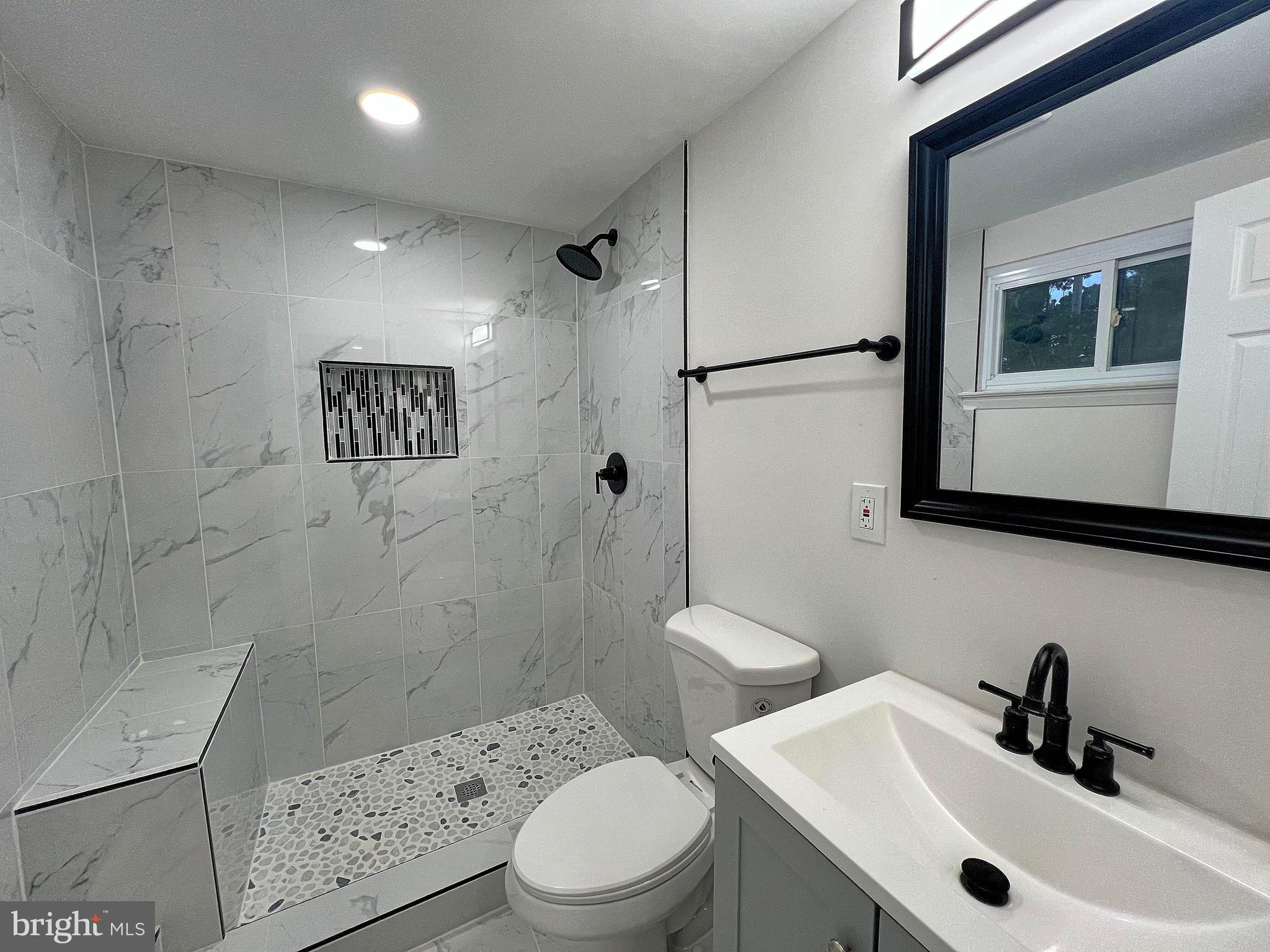 IMPERIAL GARDENS - Residential