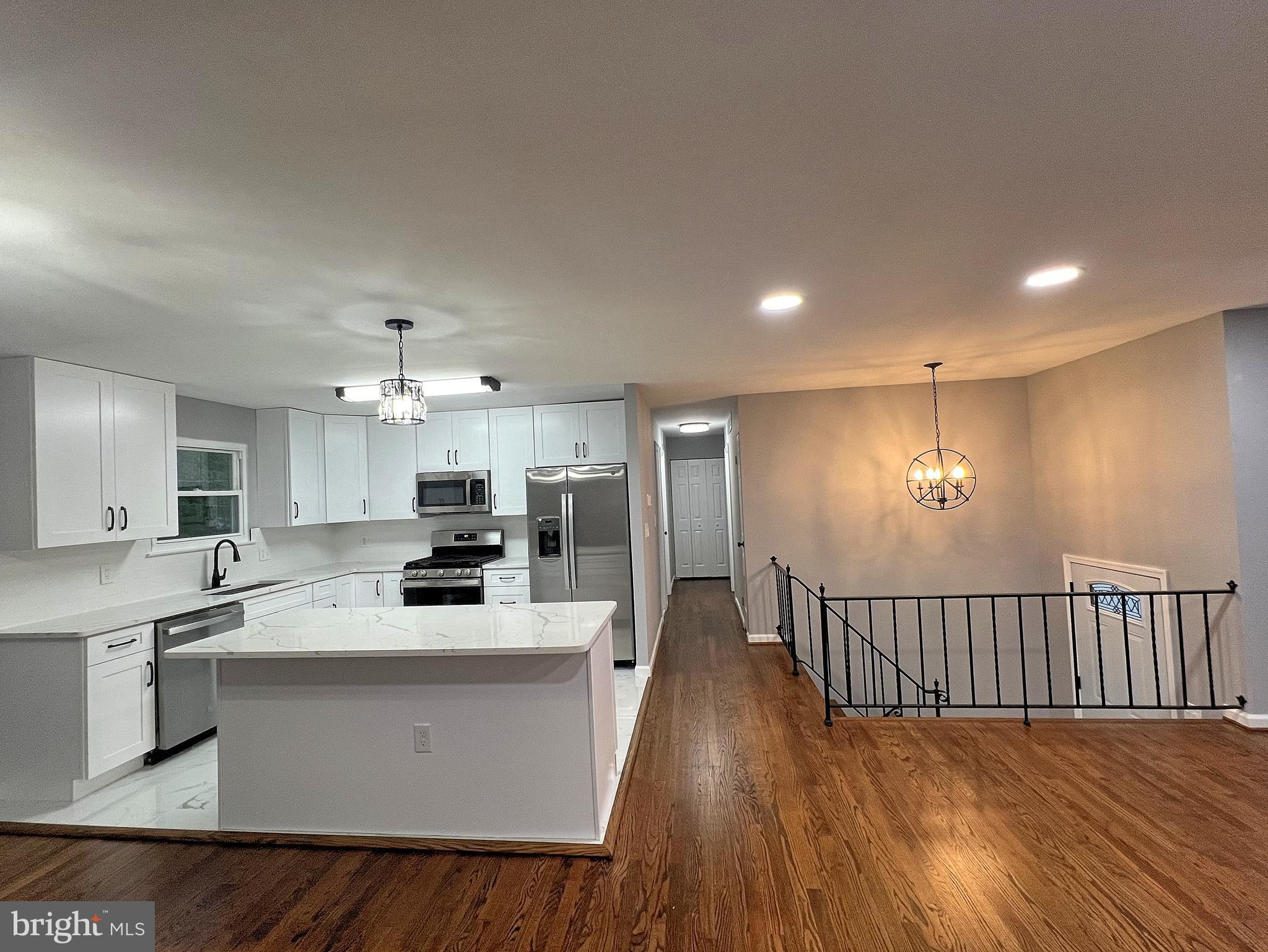 IMPERIAL GARDENS - Residential