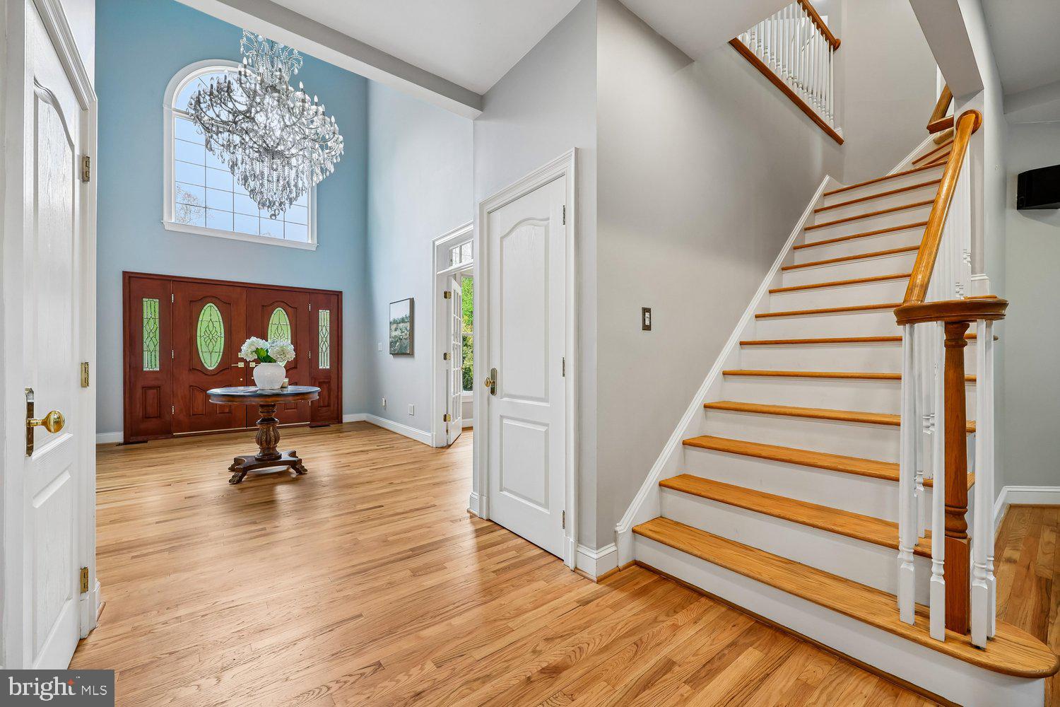 ESWORTHY PARK - Residential