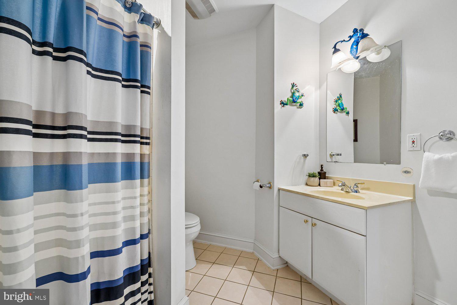 ESWORTHY PARK - Residential