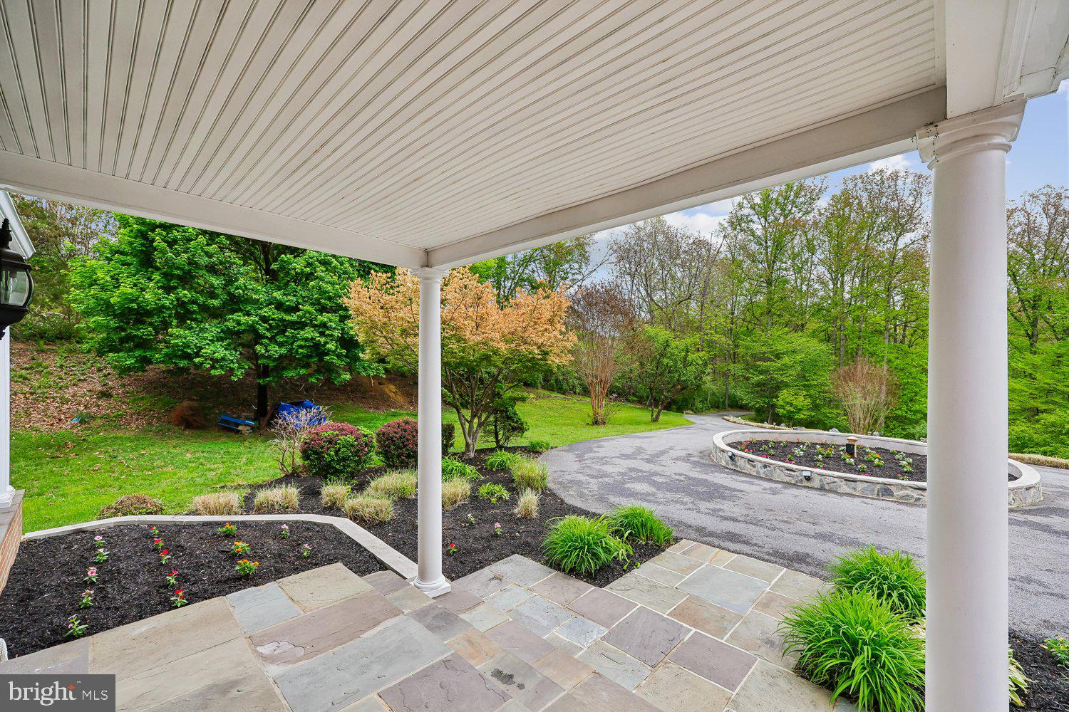 ESWORTHY PARK - Residential