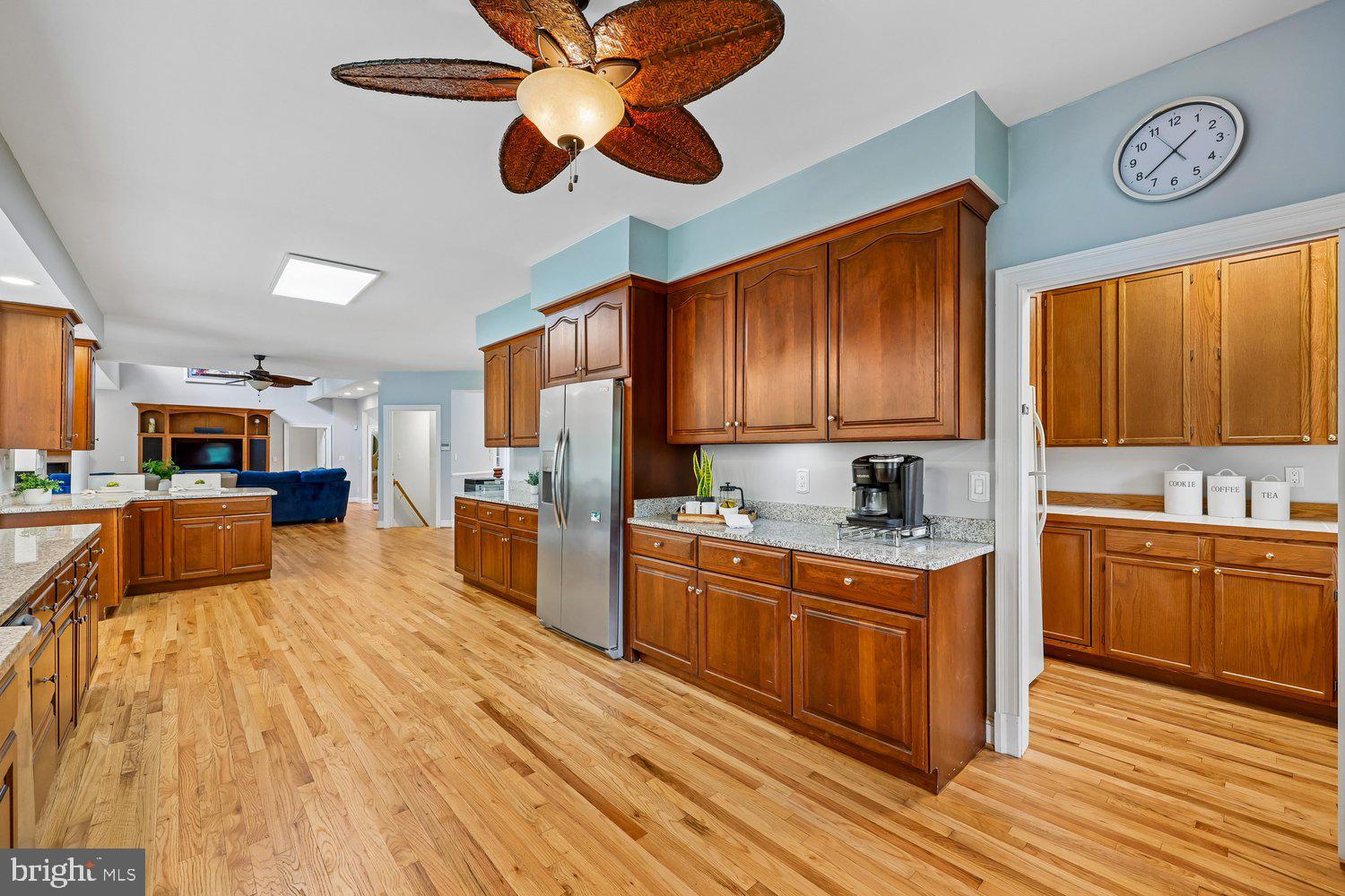 ESWORTHY PARK - Residential