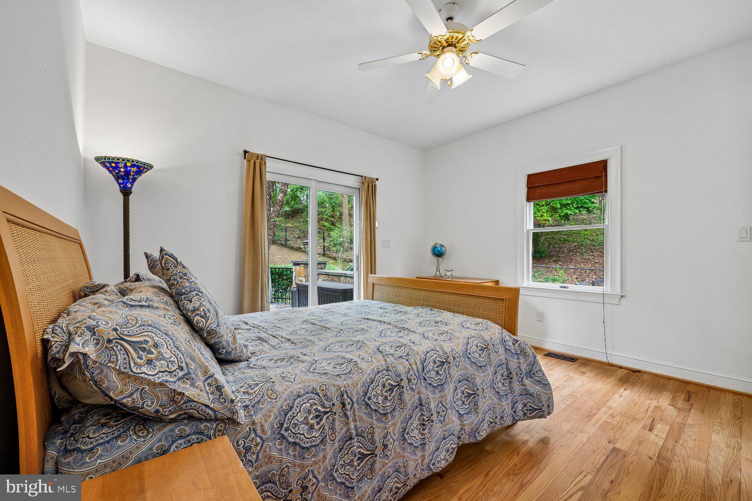 ESWORTHY PARK - Residential