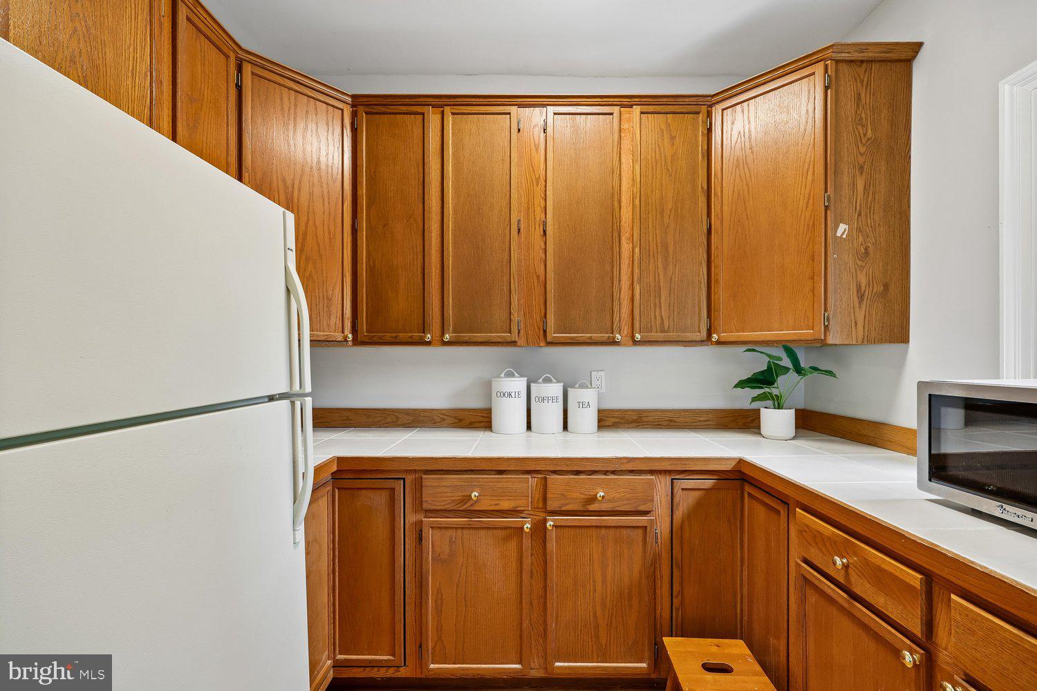 ESWORTHY PARK - Residential
