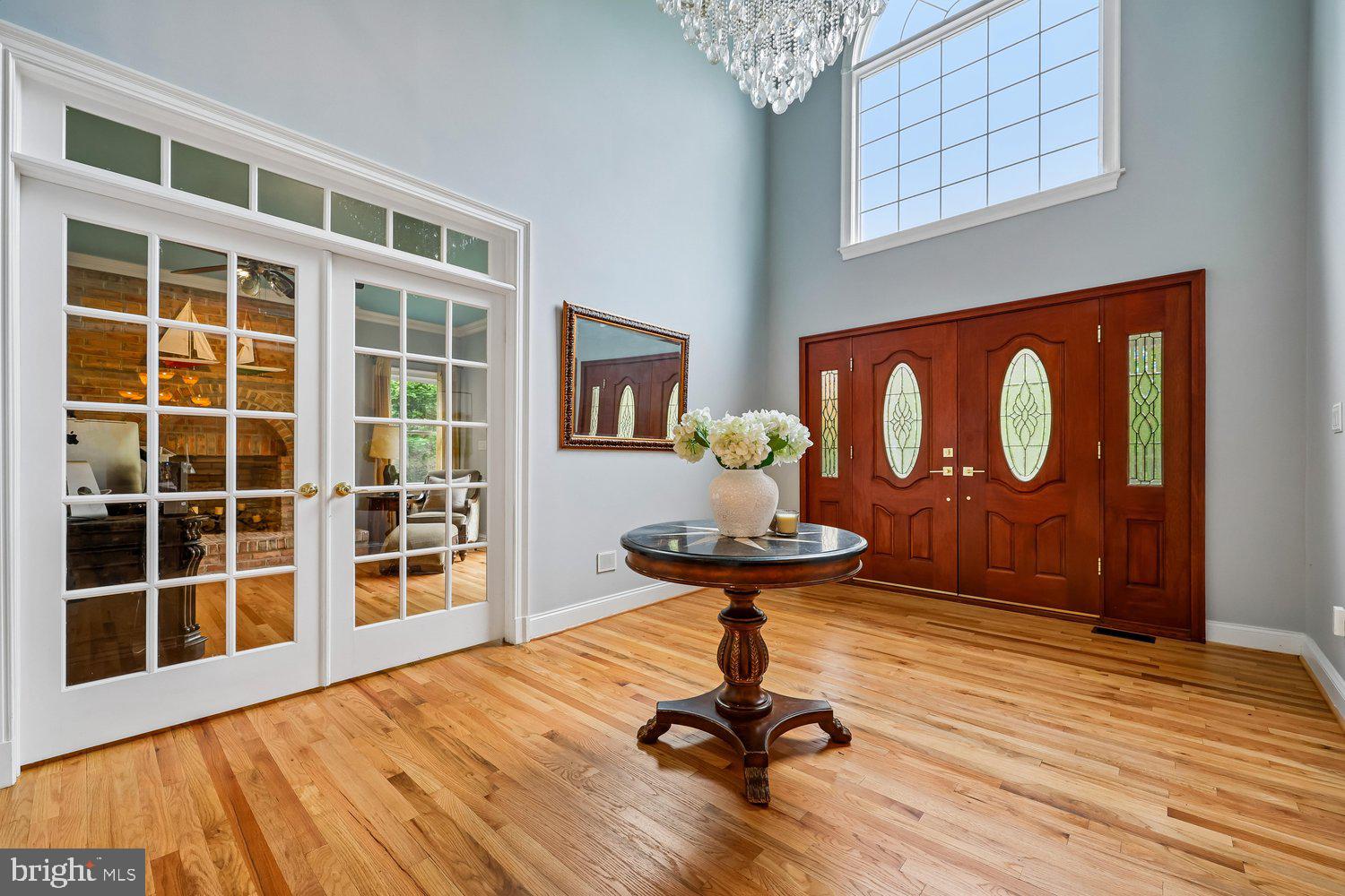 ESWORTHY PARK - Residential