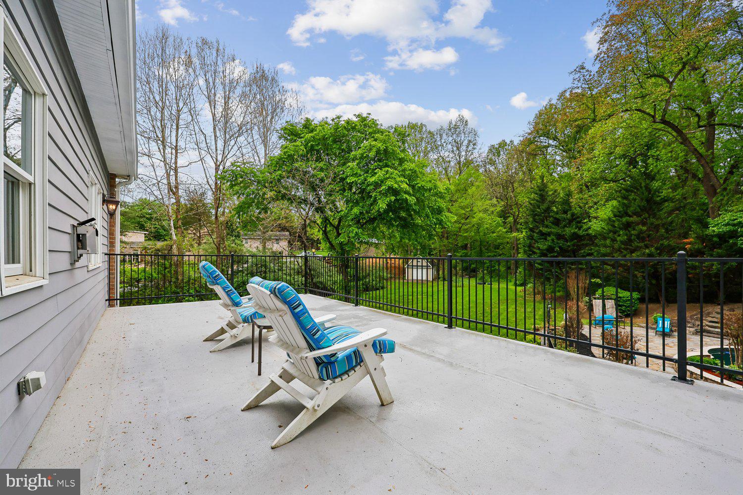 ESWORTHY PARK - Residential