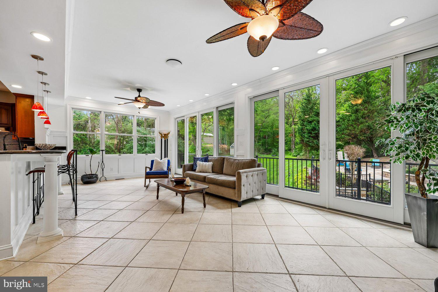 ESWORTHY PARK - Residential
