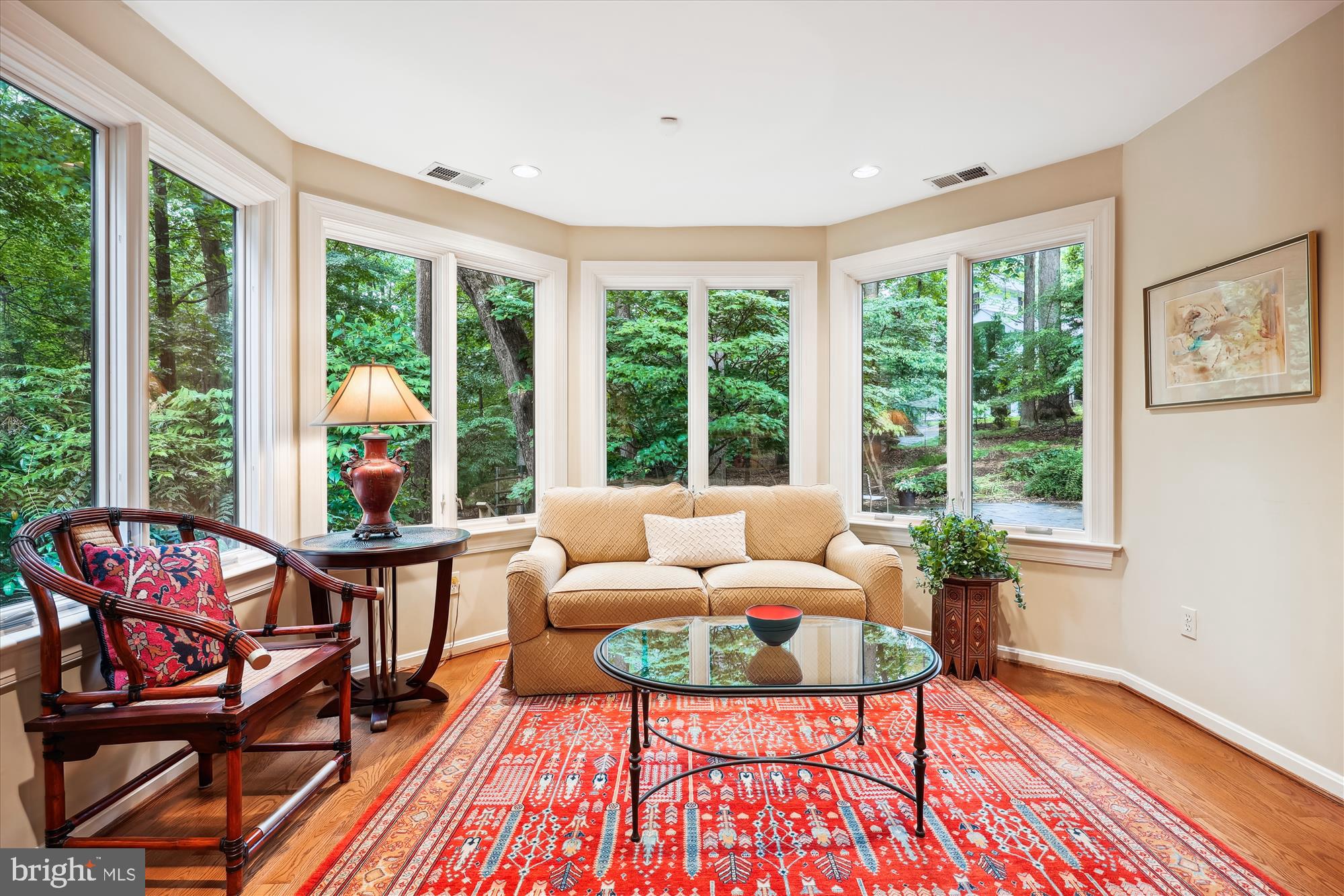 LUXMANOR - Residential