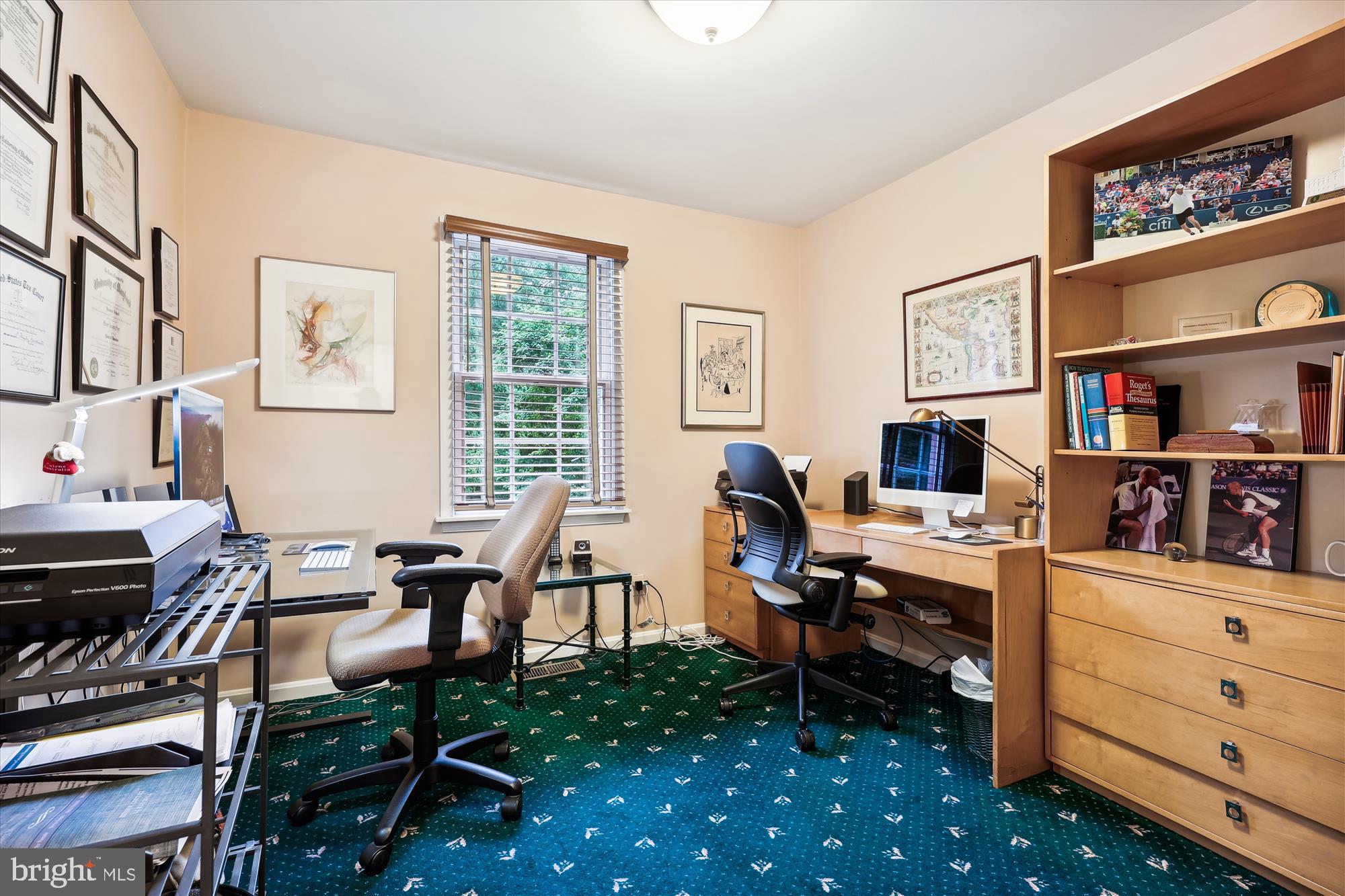 LUXMANOR - Residential