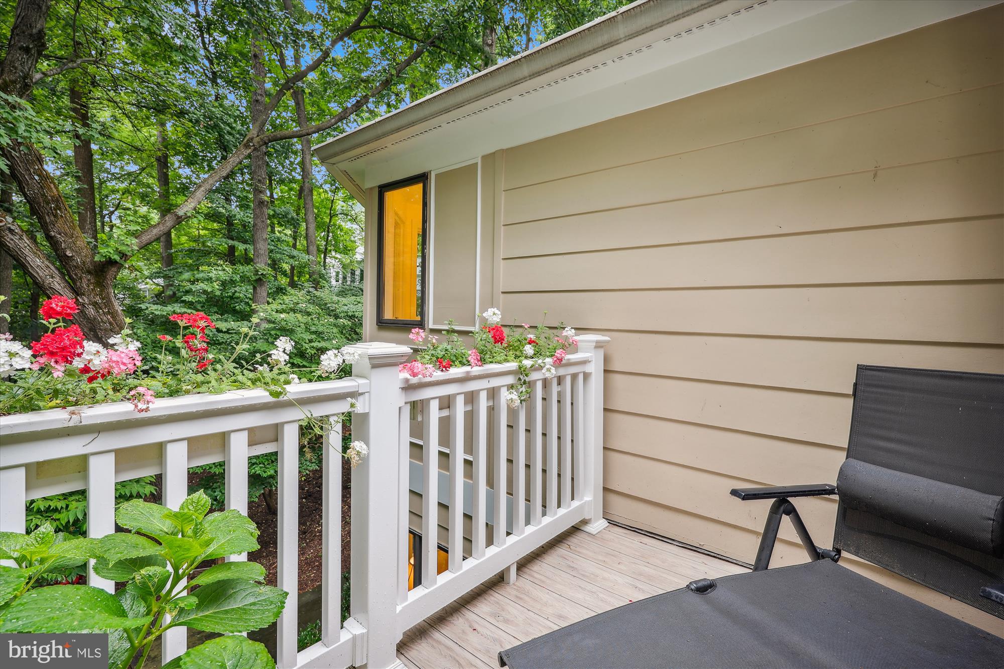 LUXMANOR - Residential