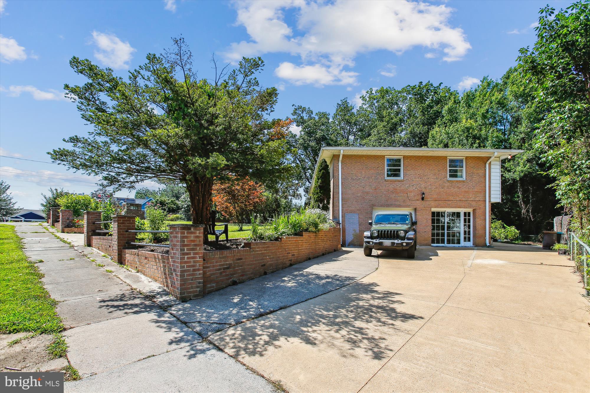 7108 WALDORF LANE