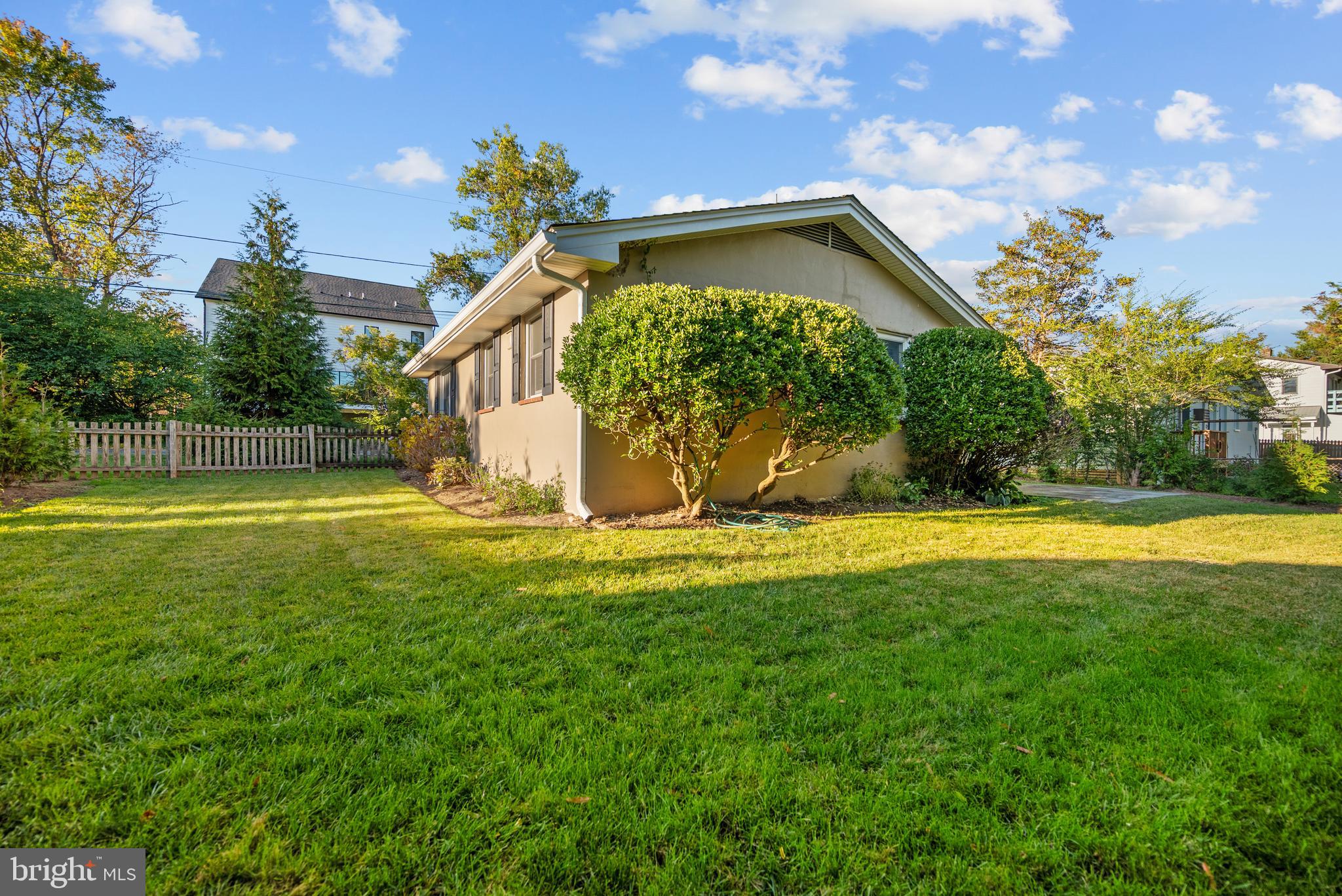 BRANDON VILLAGE - Residential