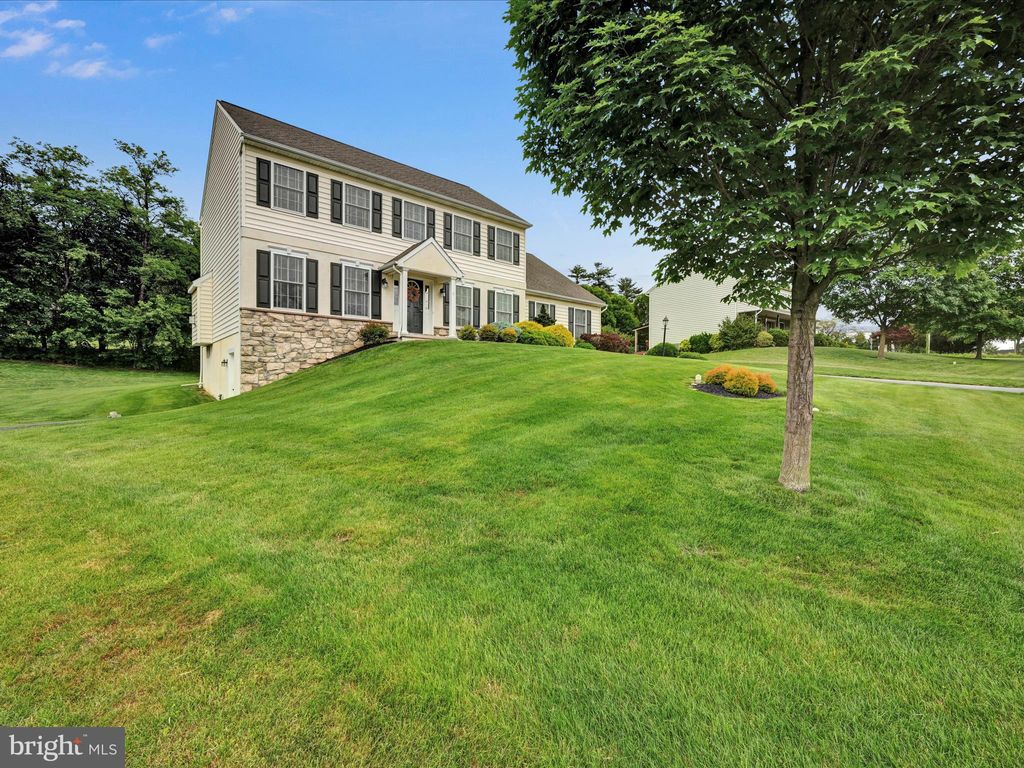 Photo of 7 W Ridge Road, LITITZ, PA 17543 (MLS # PALA2070276)