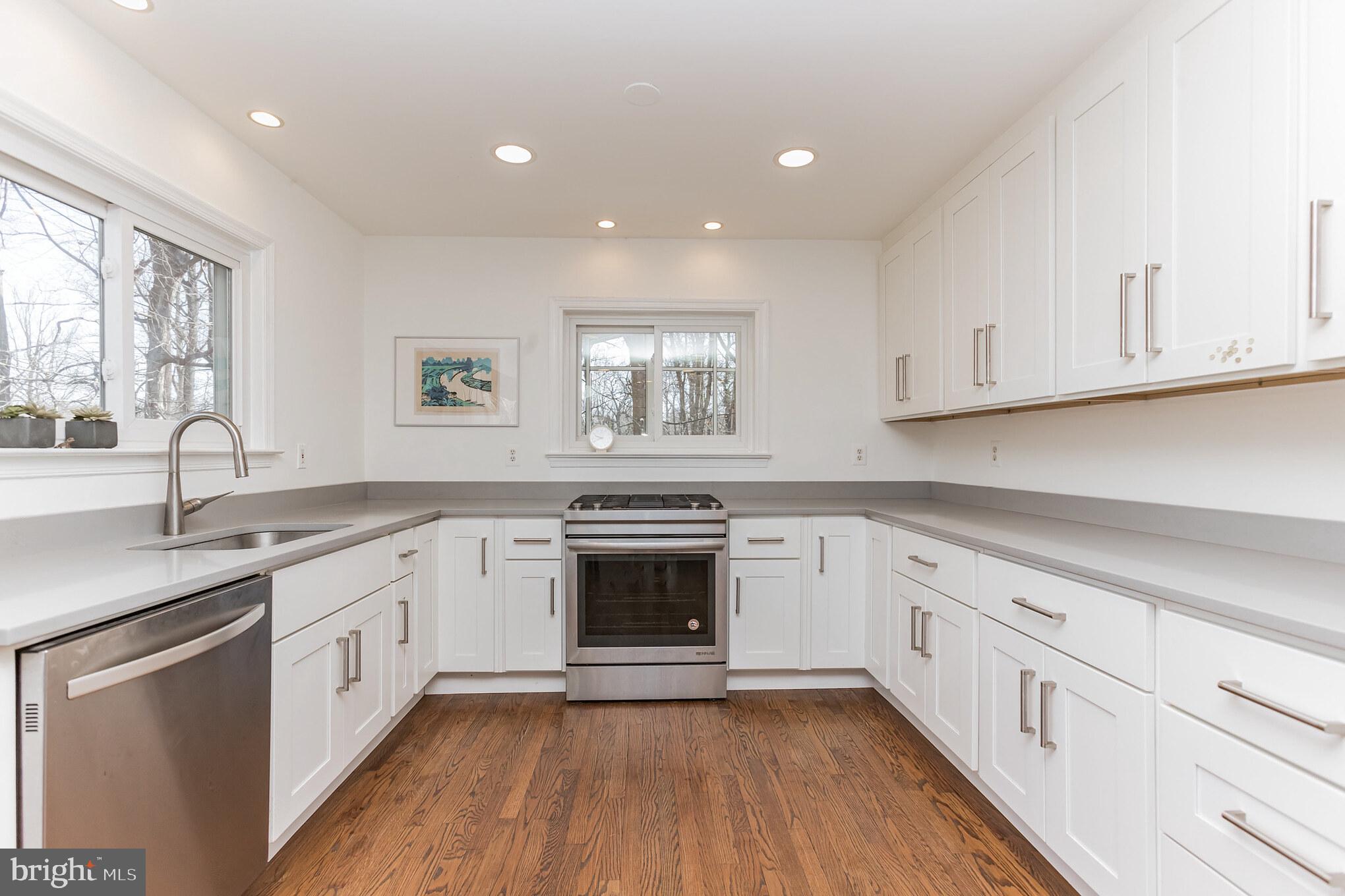 WOODACRES - Residential Lease