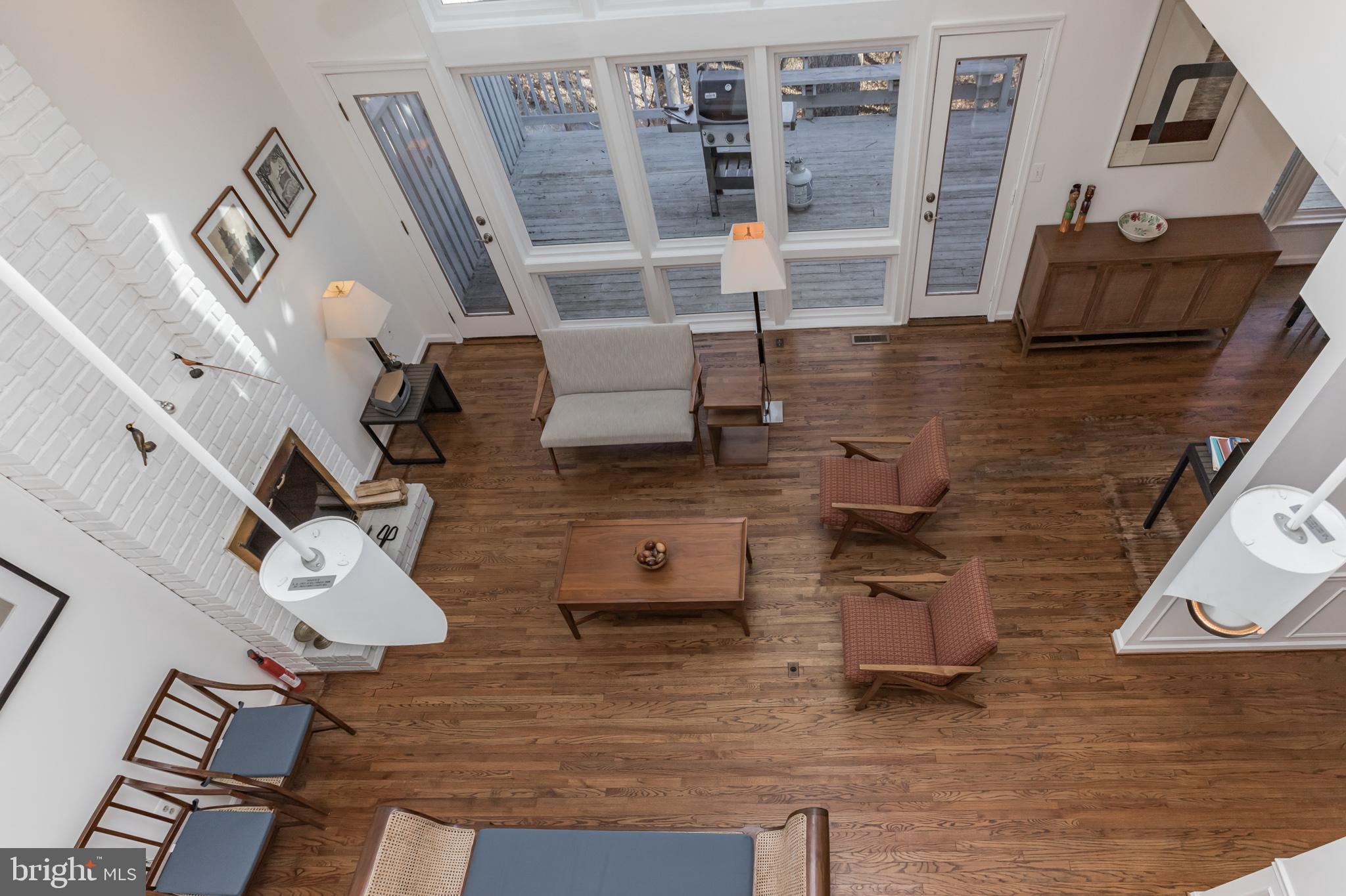 WOODACRES - Residential Lease