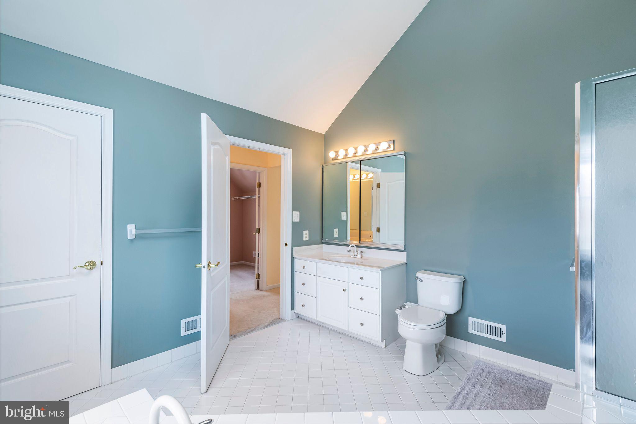 BRIDLE ESTATES - Residential