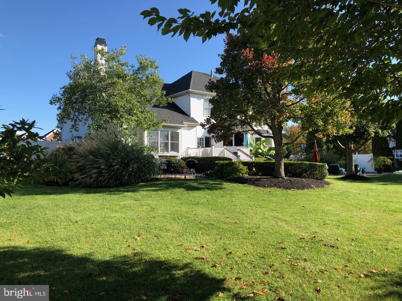 BRIDLE ESTATES - Residential