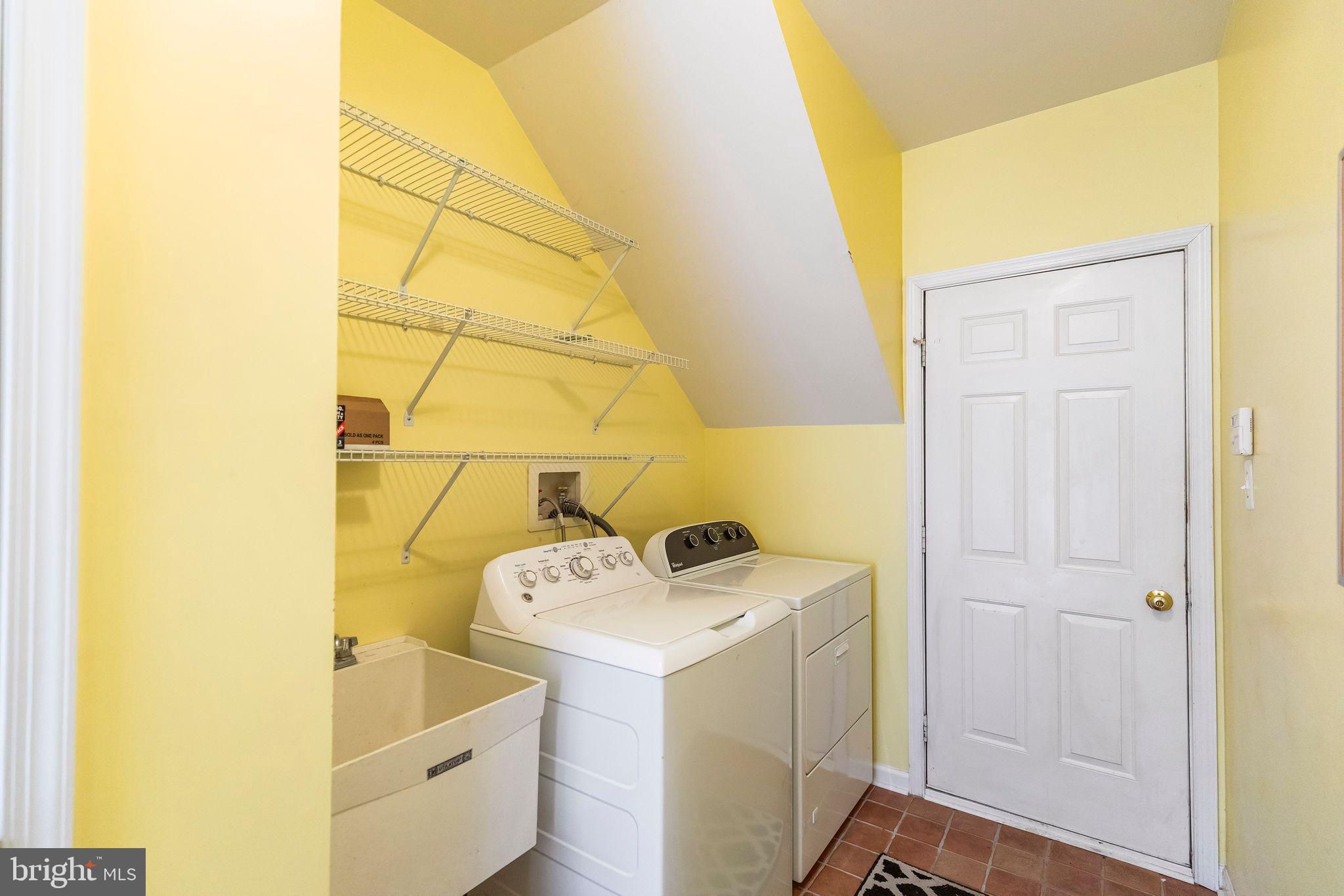 BRIDLE ESTATES - Residential