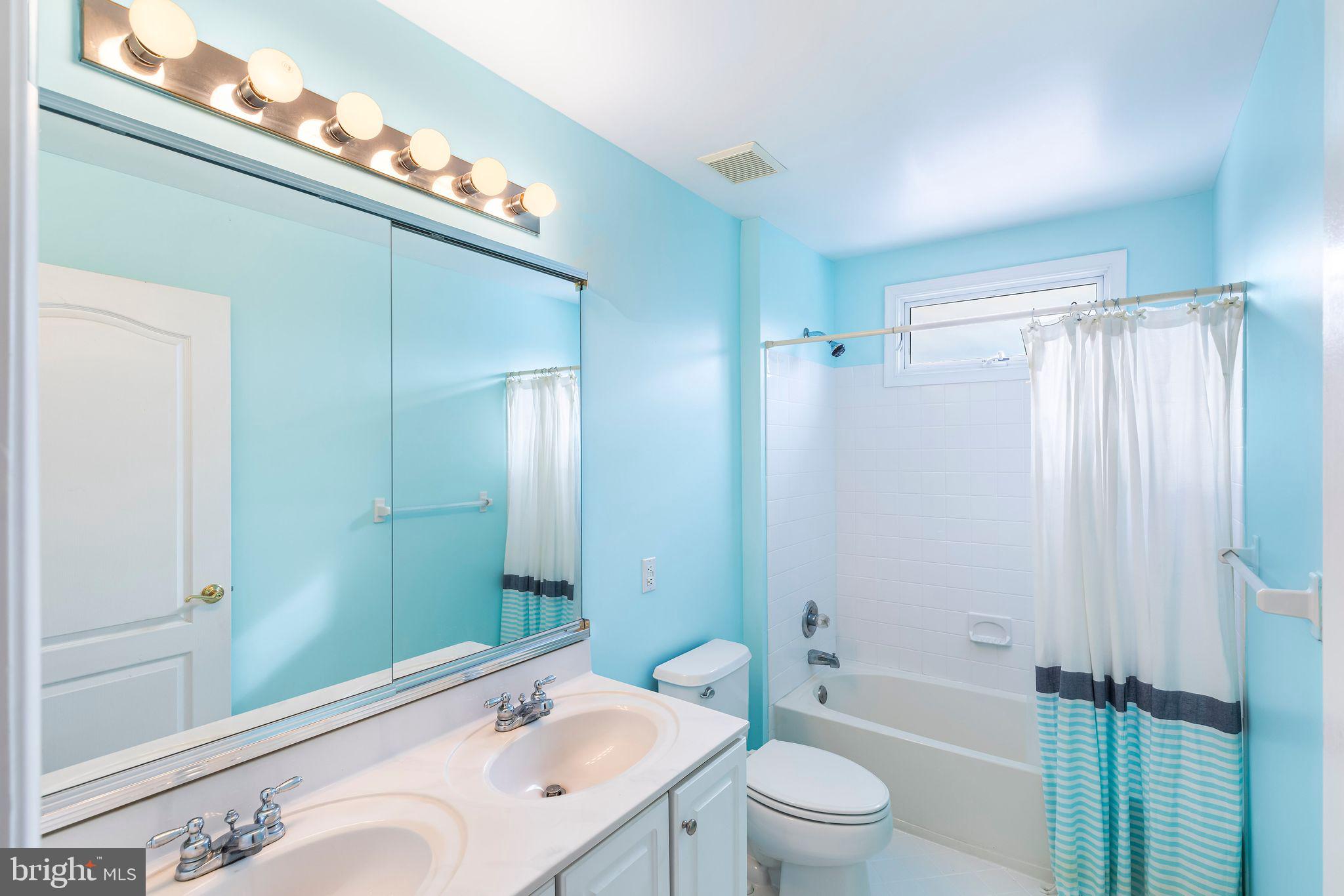 BRIDLE ESTATES - Residential