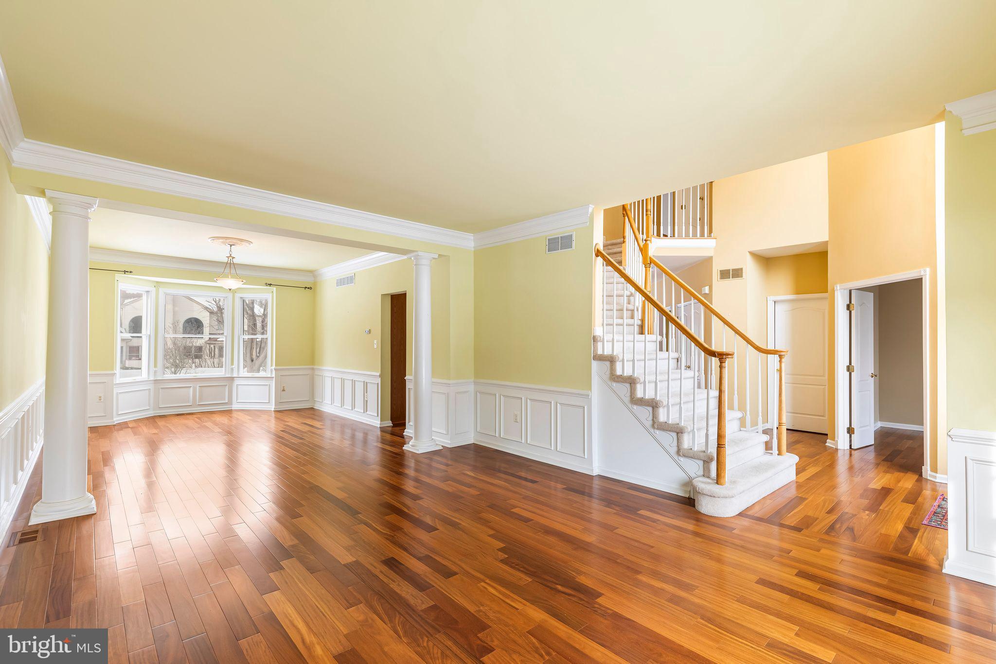 BRIDLE ESTATES - Residential