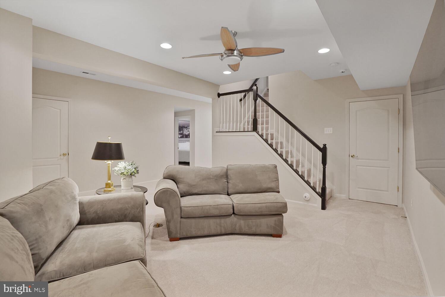 BROADLANDS - Residential