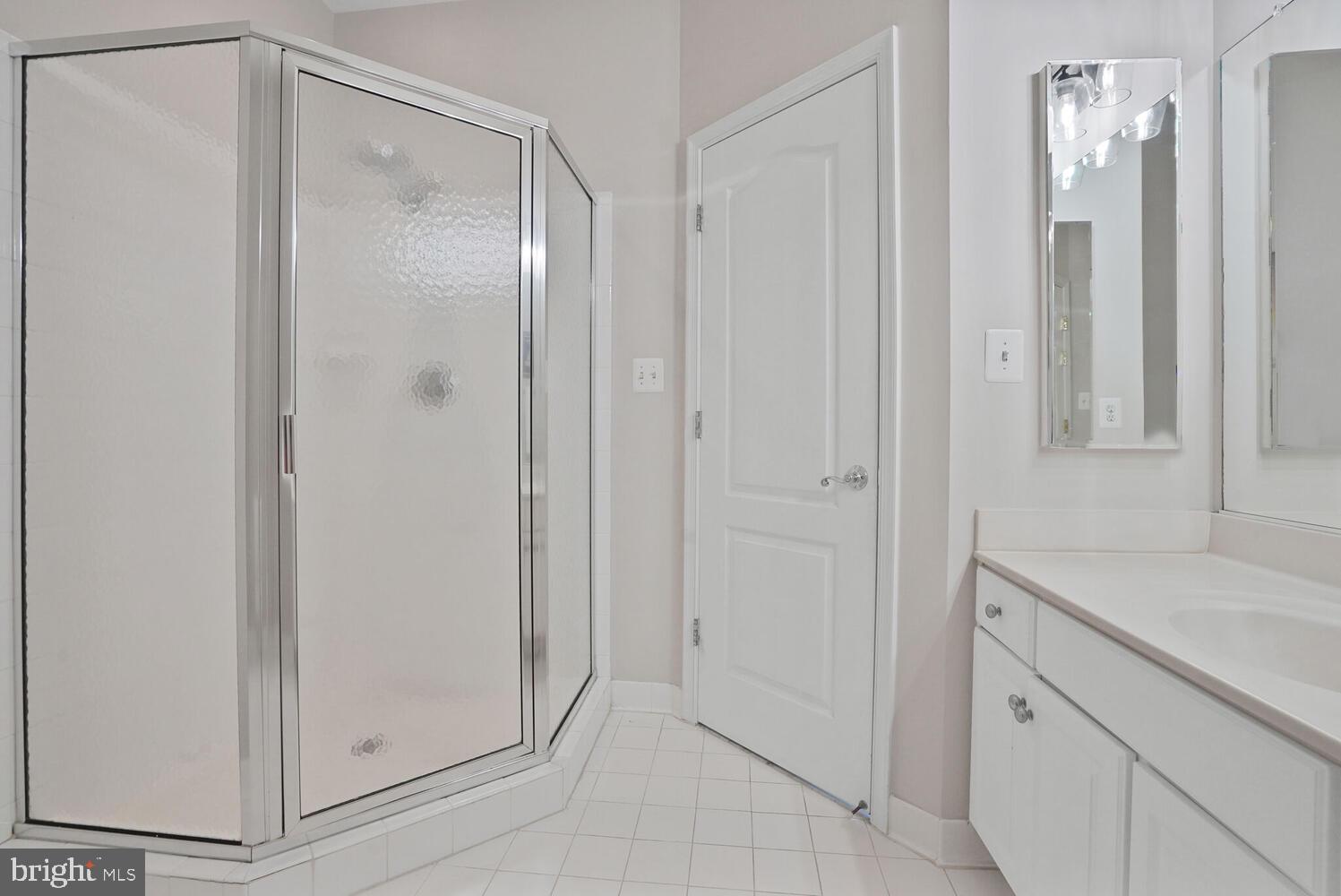 BROADLANDS - Residential