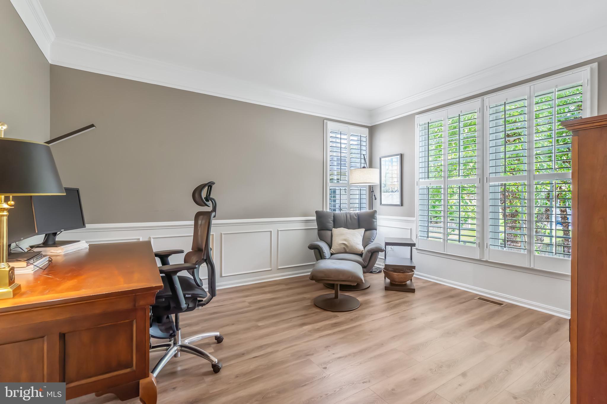 BROADLANDS - Residential