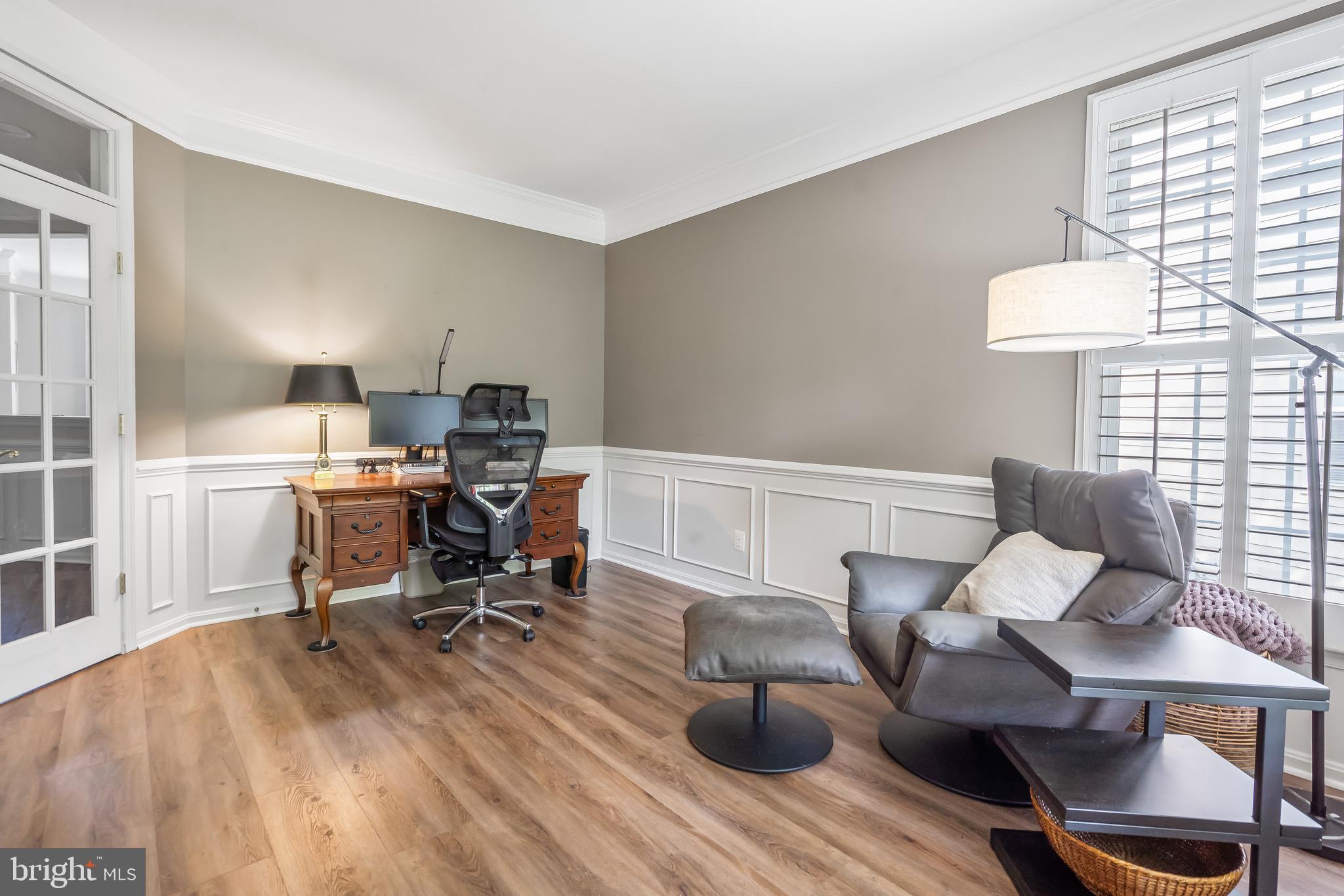 BROADLANDS - Residential