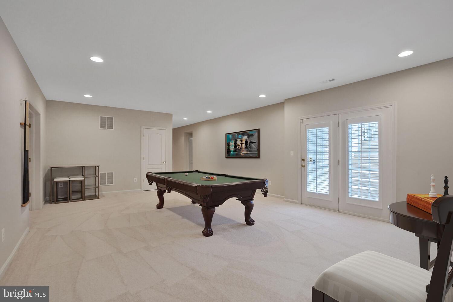 BROADLANDS - Residential