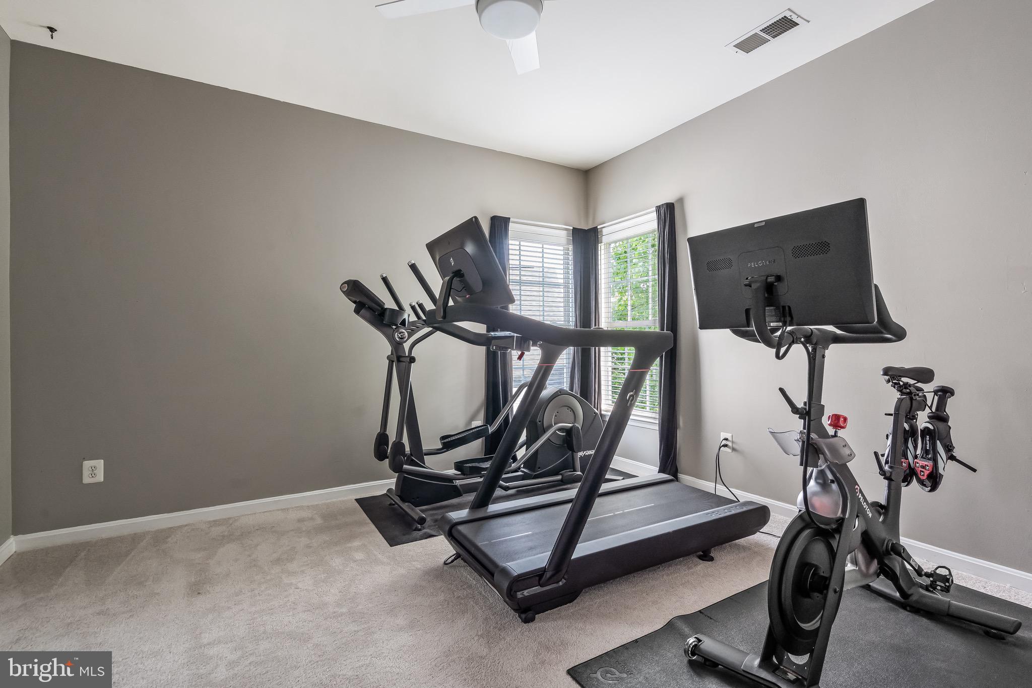 BROADLANDS - Residential