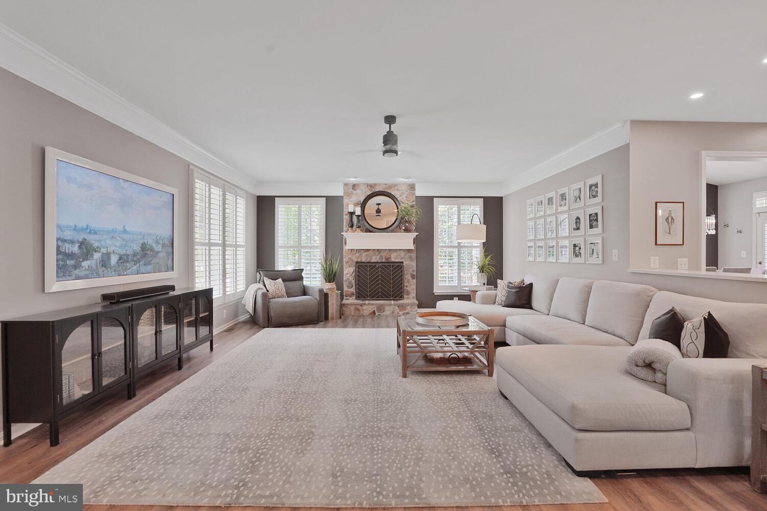 BROADLANDS - Residential