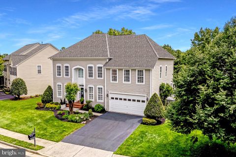 42863 GLYNDEBOURNE COURT BROADLANDS VA 20148