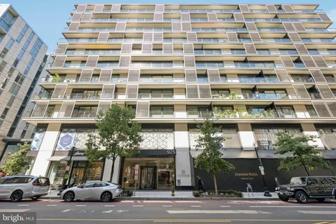 925 H Street NW Unit 903, Washington, DC MLS: DCDC2249140