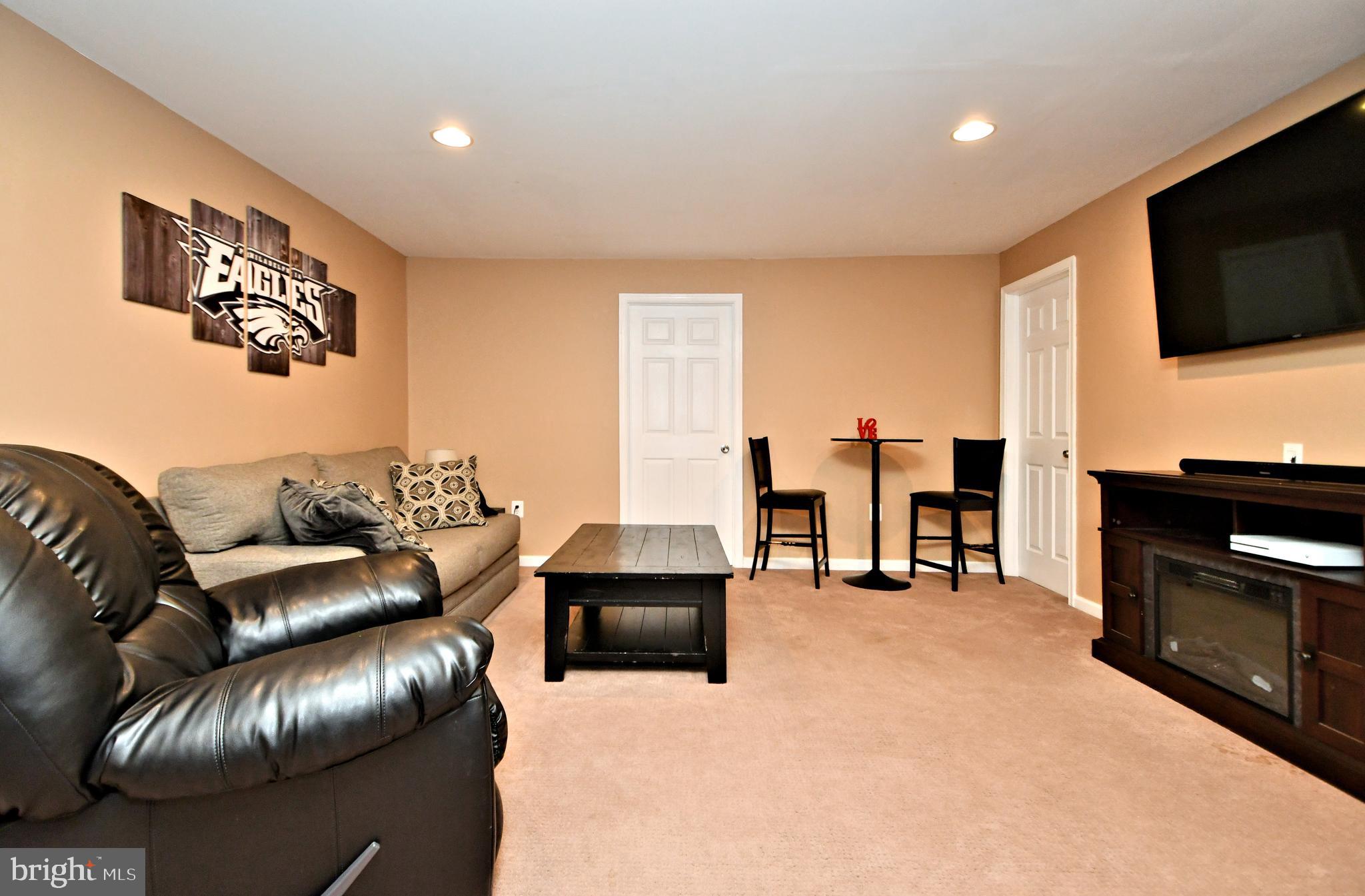 FAIRWAYS - Residential