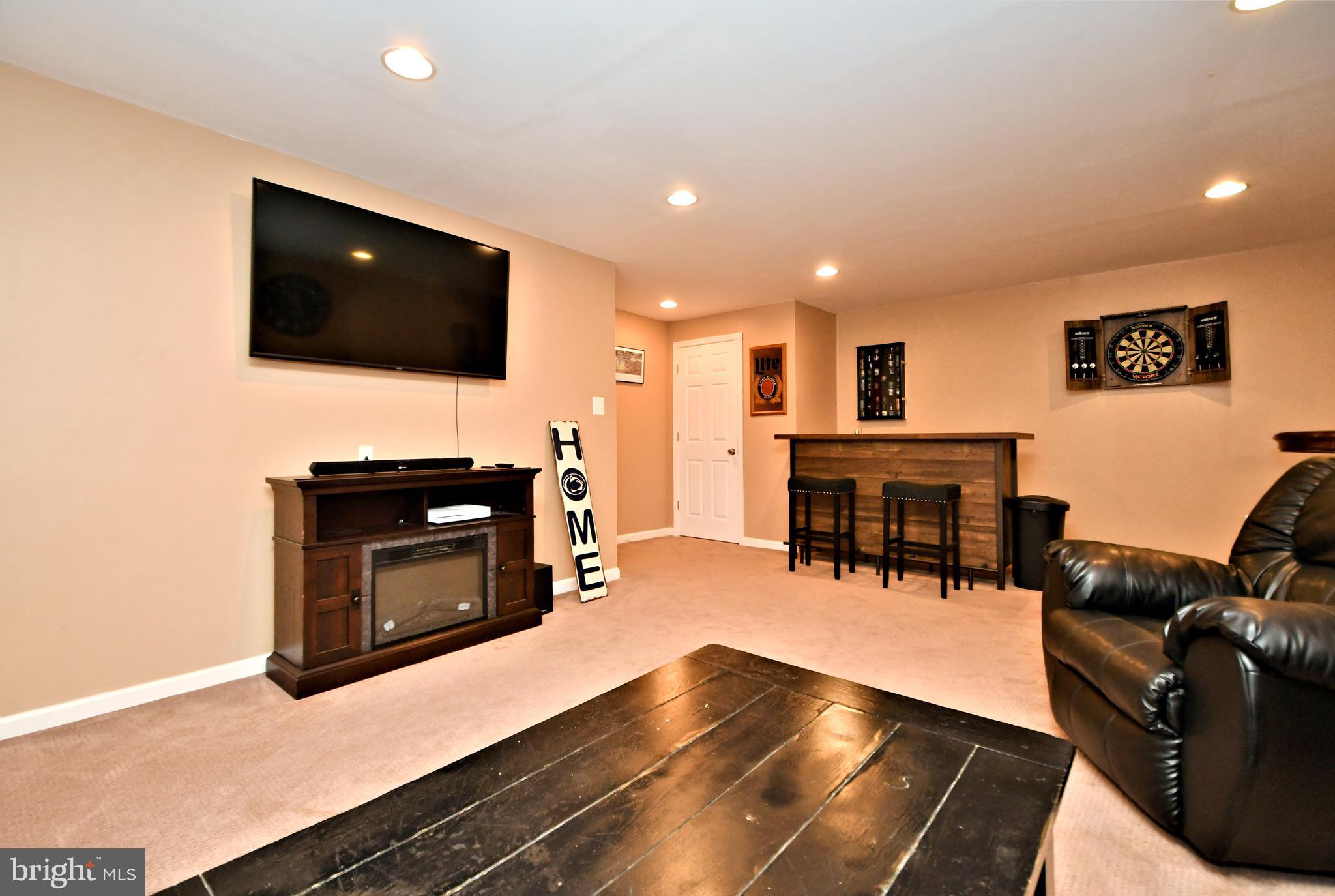 FAIRWAYS - Residential