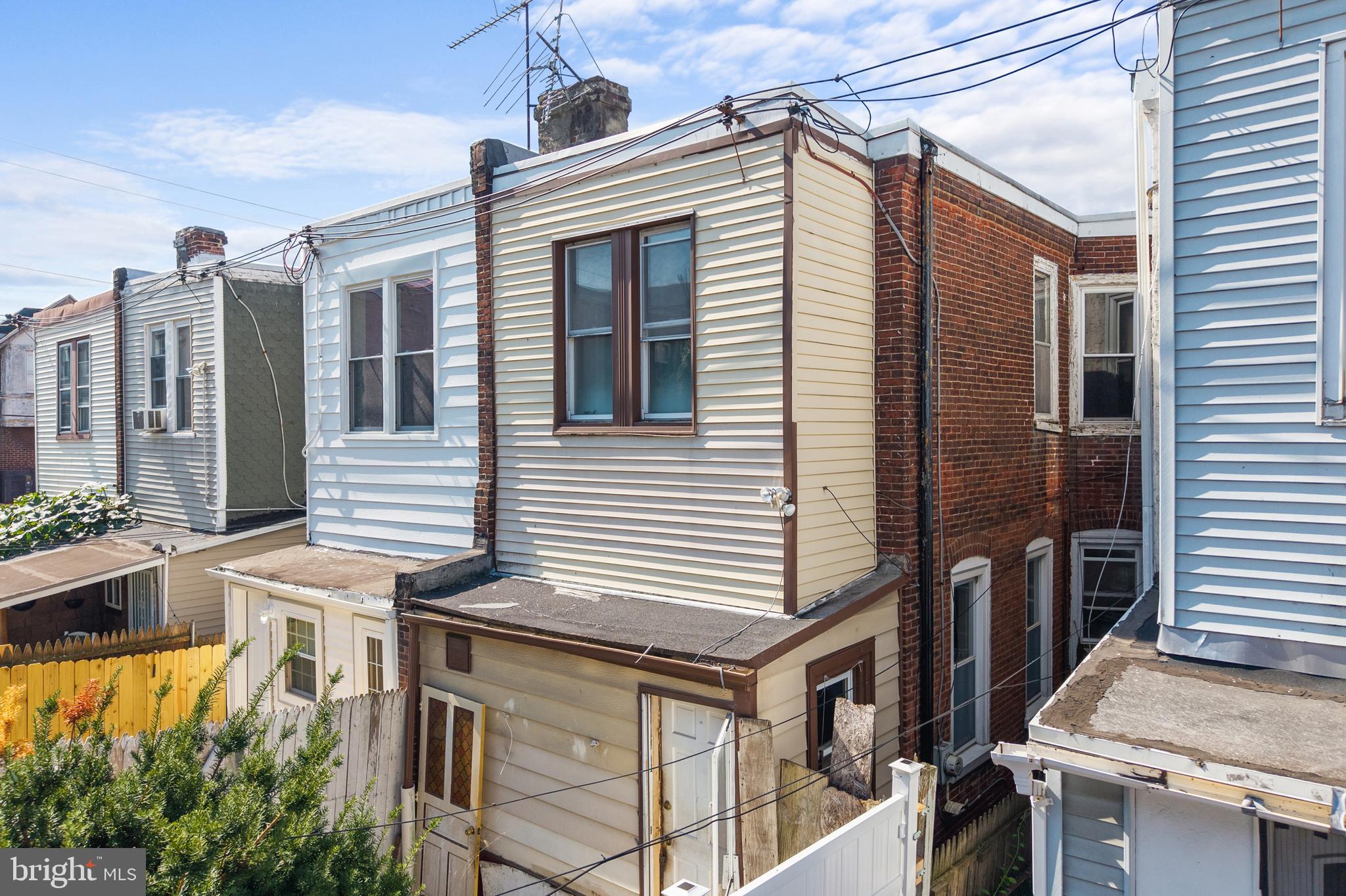 PHILADELPHIA - Residential