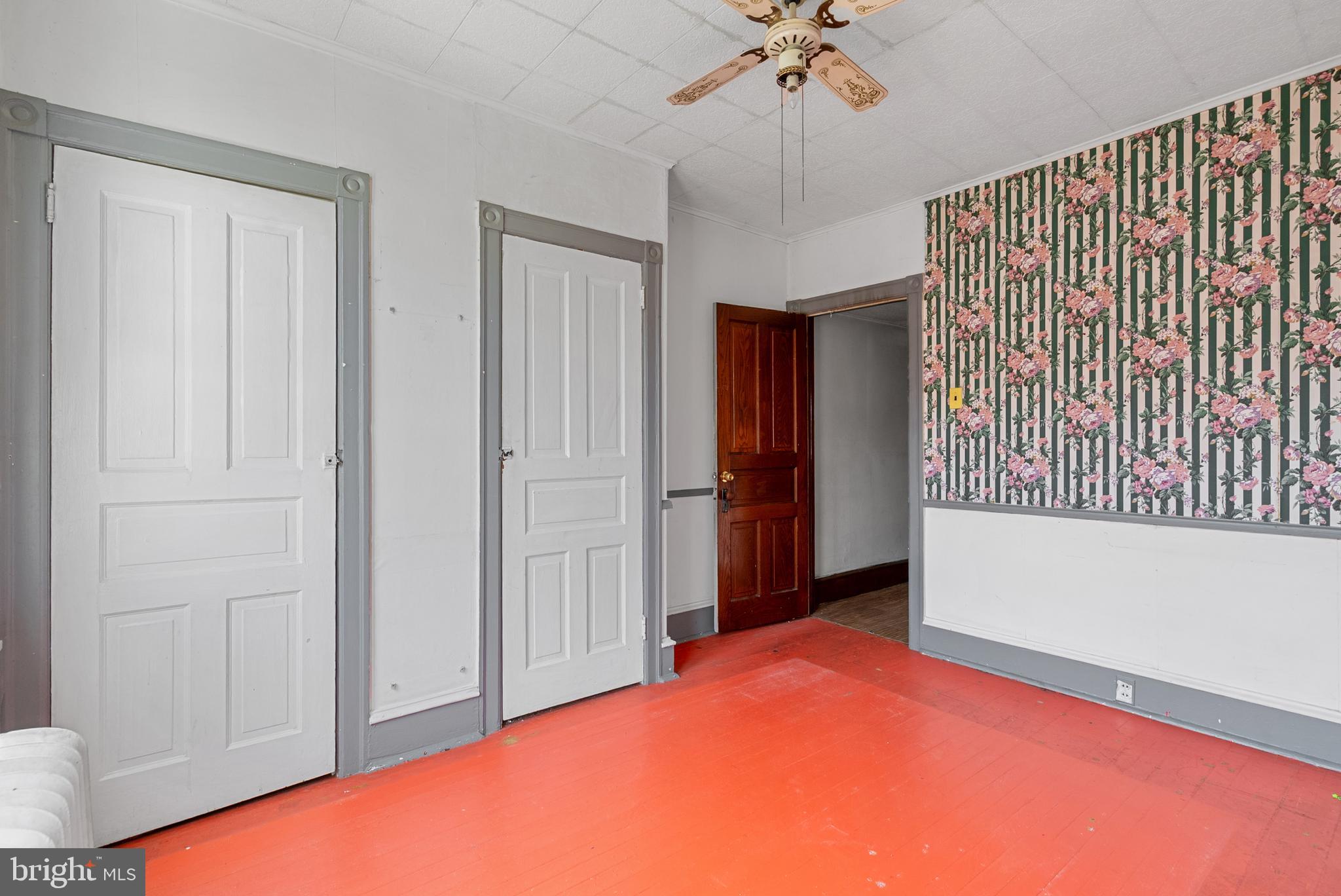 PHILADELPHIA - Residential