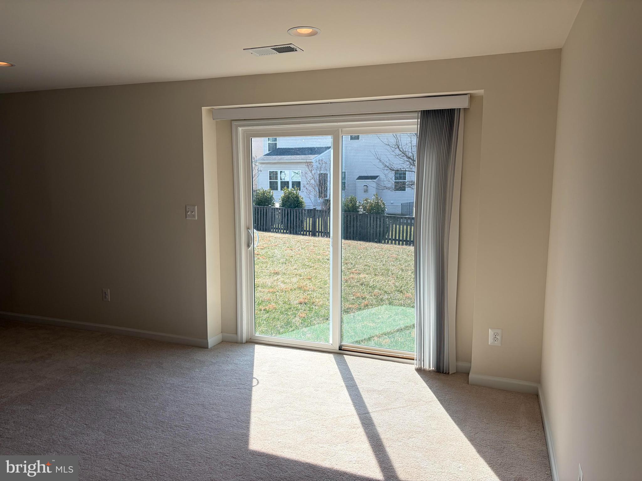 LOVETTSVILLE TOWN CENTER - Residential