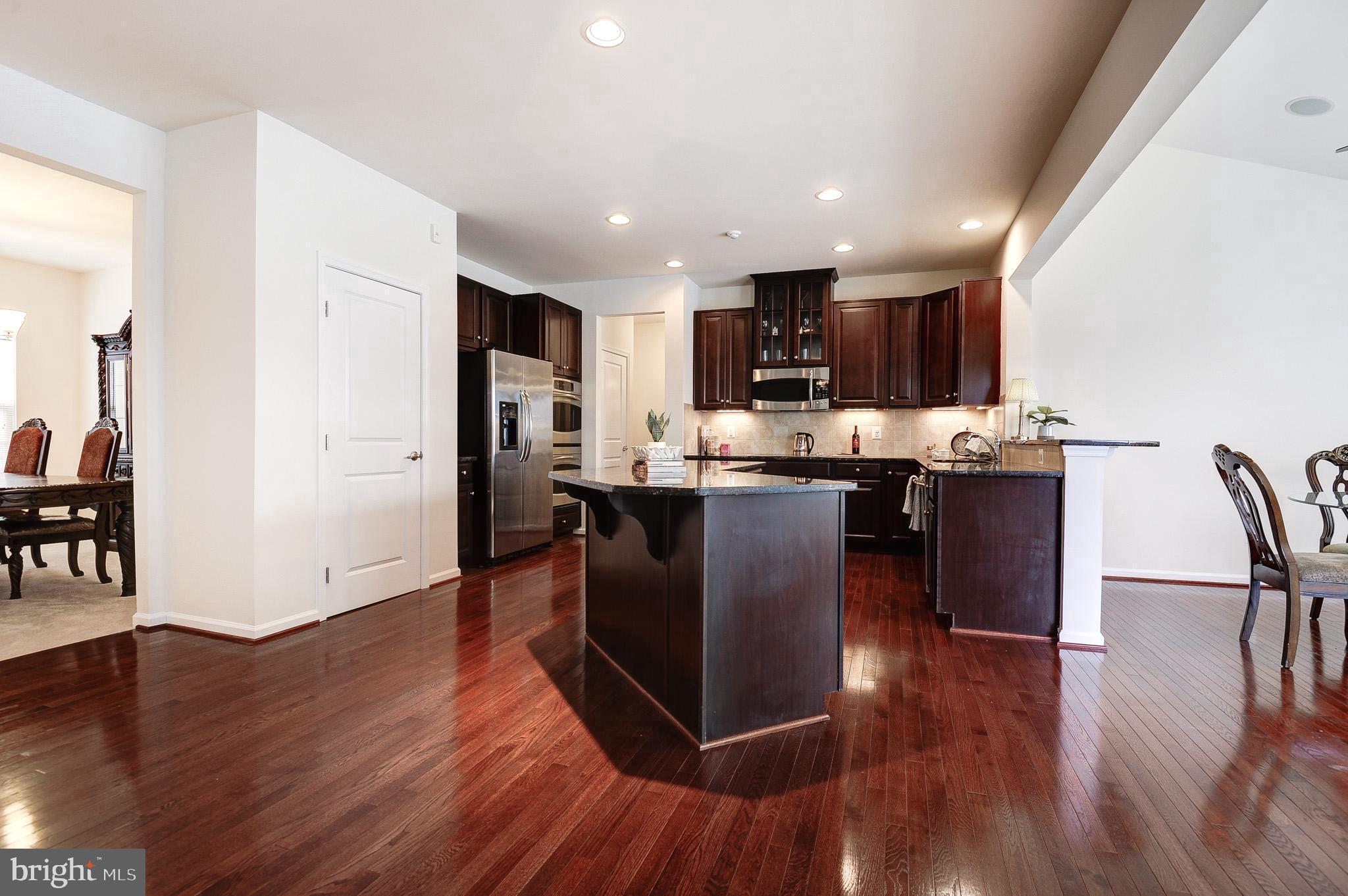 LOVETTSVILLE TOWN CENTER - Residential