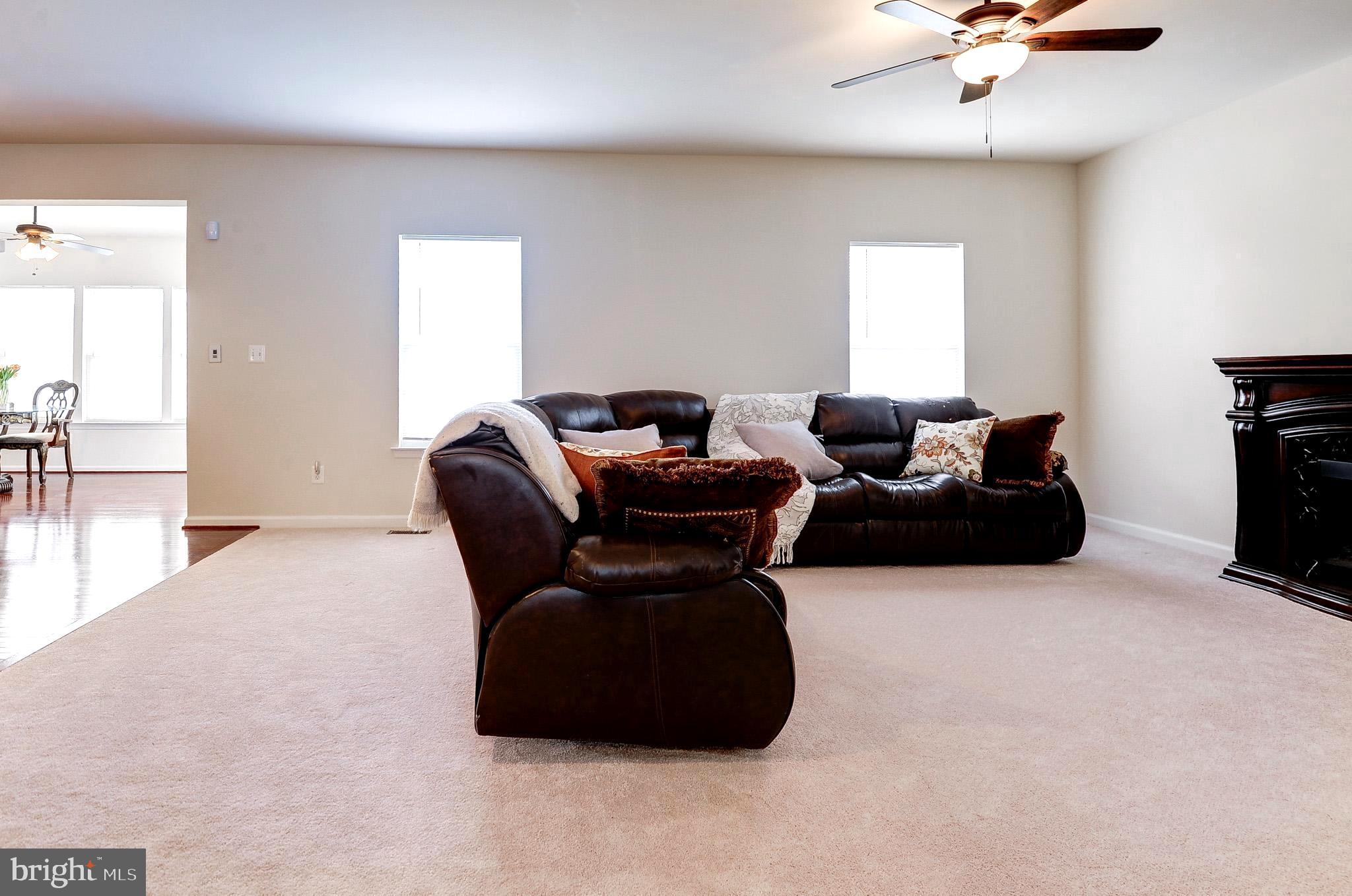 LOVETTSVILLE TOWN CENTER - Residential