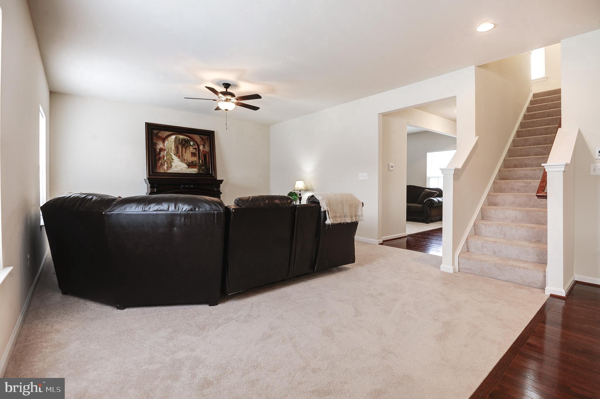 LOVETTSVILLE TOWN CENTER - Residential