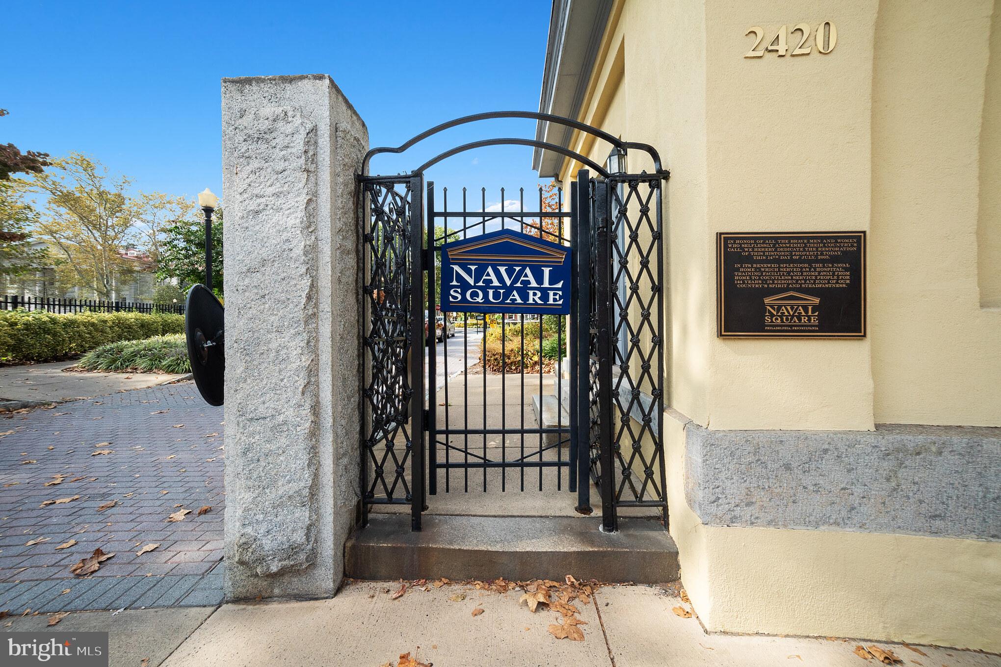 NAVAL SQUARE - Residential