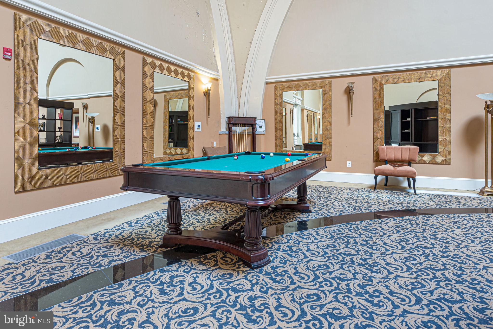 NAVAL SQUARE - Residential