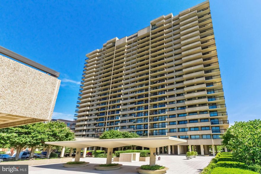 Elegant living at its finest. Newly renovated!  Rarely avail 2 BR, 2 BA w/DC and river views facing NE. Floor to ceiling windows open to 81' balcony that spans unit. Updated Baths, newly painted hardwood floors and crown molding .  Brand new appliances.  All rooms have access to the deep balcony which runs the full length of the condo. The Master Bedroom has a spacious Walk-in Closet with an En-Suite. Stack-able Washer and Dryer inside this condo.  Roof deck in ground swimming pool. Lounge area & large meeting/party room on the top floor with sweeping views of DC.  Unit entry is also next to elevators for easy access. 24 hour concierge. Brand new lobby. Hallways are being redone.   Two blocks to Potomac River, bike/jog trail, waterfront parks; walk to Metro stop, Old Town shops and restaurants. Across street from Harris Teeter & Trader Joe's. Everything Old Town at your fingertips!  Secure garage space & extra storage space.